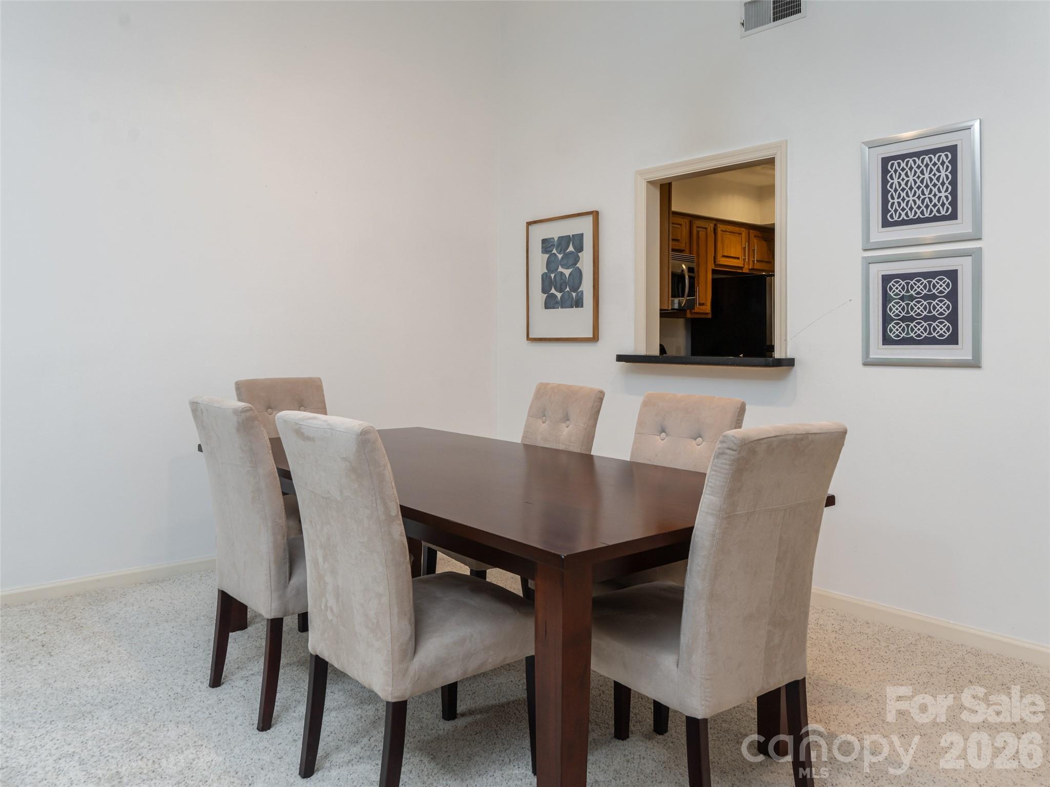 112 Live Oak Lane — Hendersonville