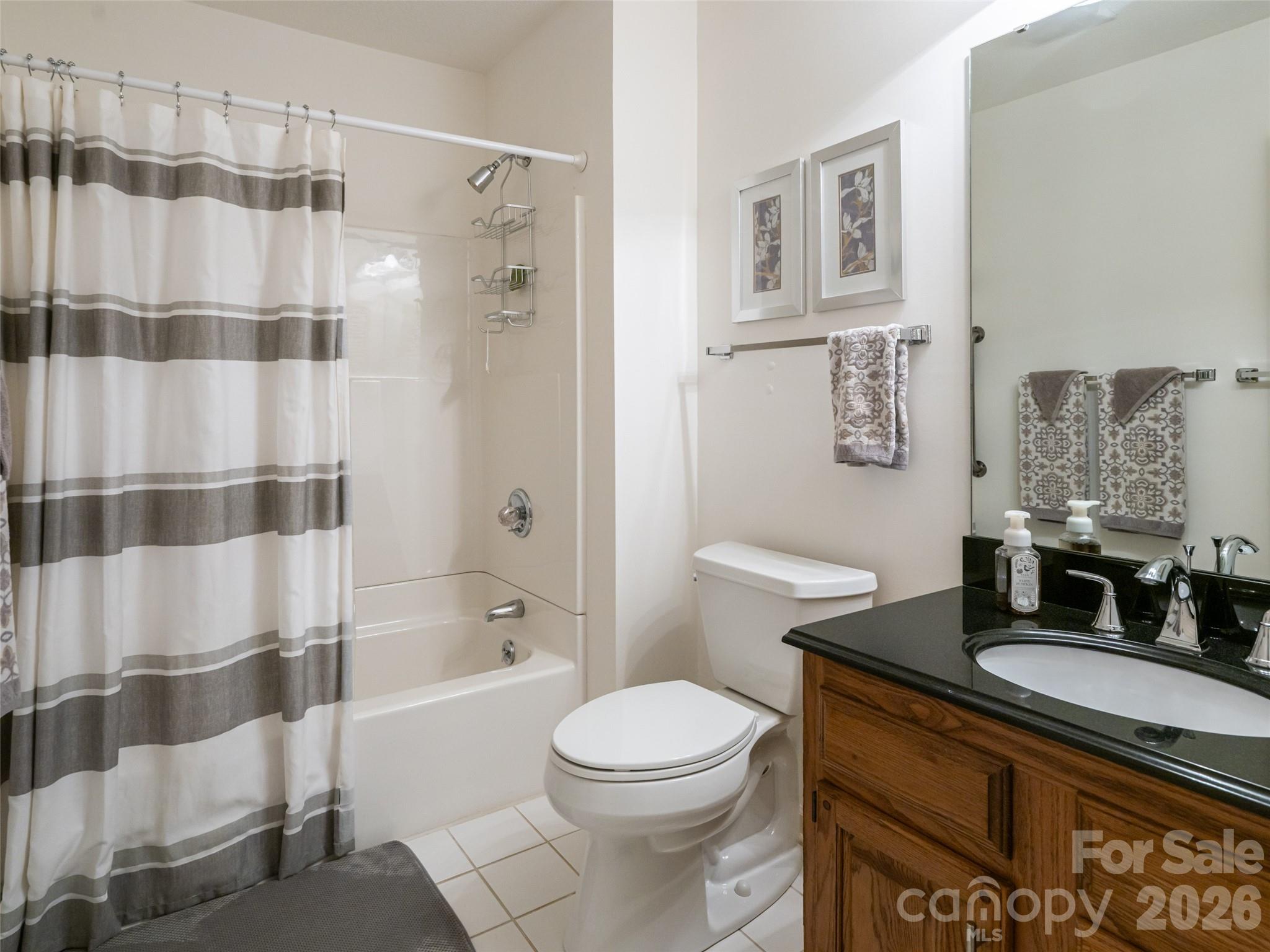 112 Live Oak Lane — Hendersonville