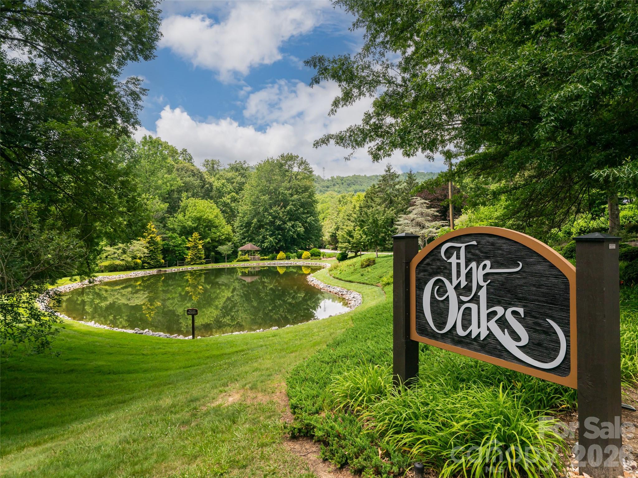 112 Live Oak Lane — Hendersonville