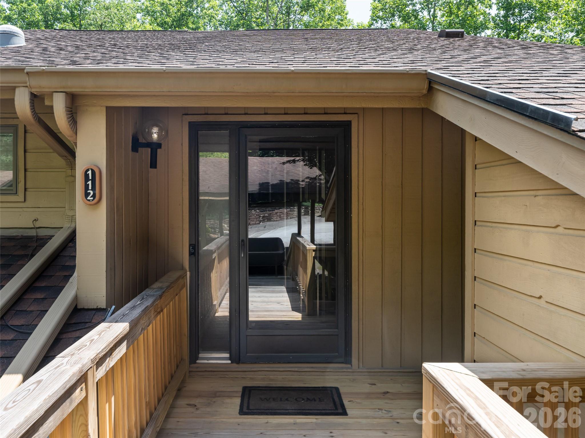 112 Live Oak Lane — Hendersonville