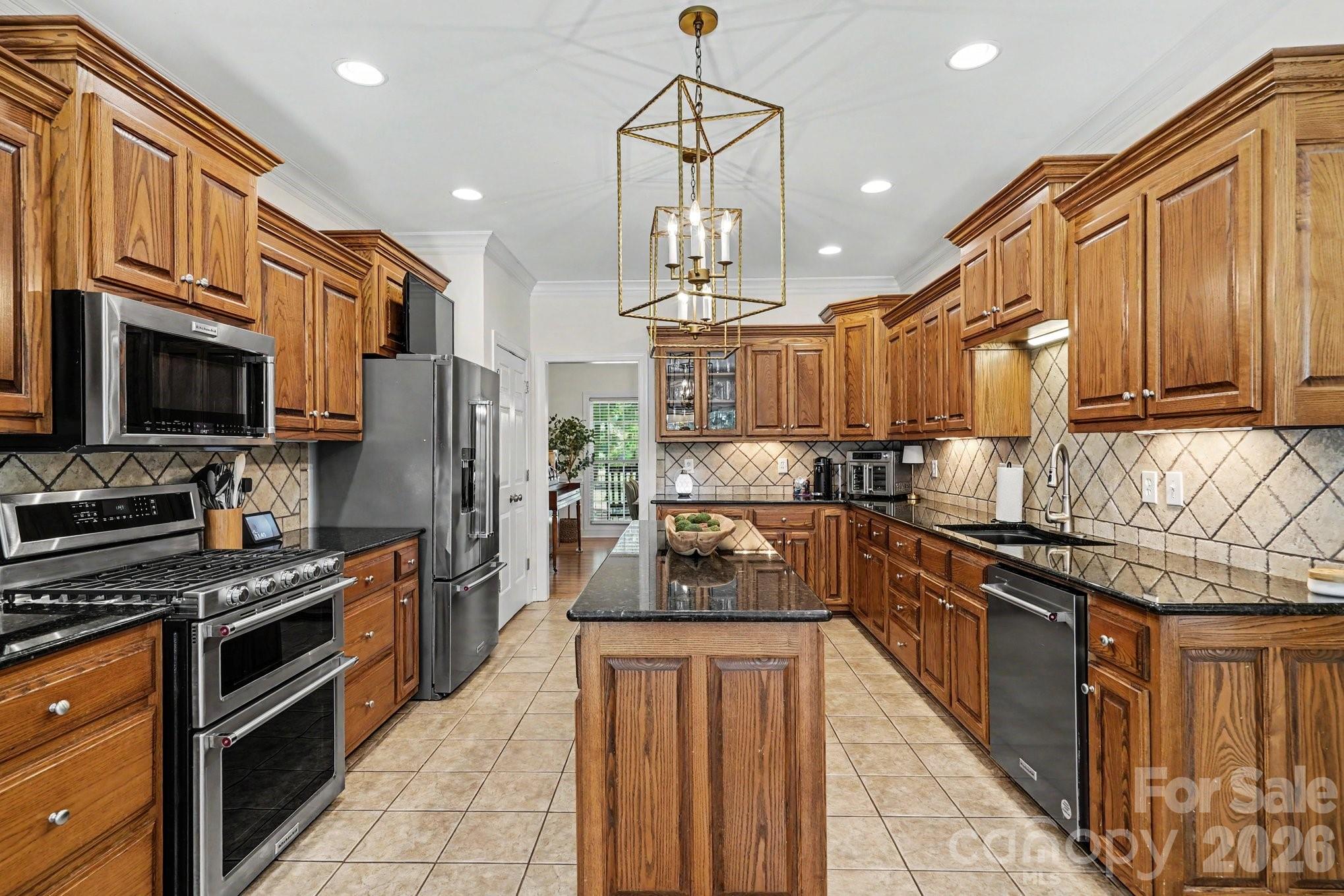 3204 E Lawyers Road — Monroe