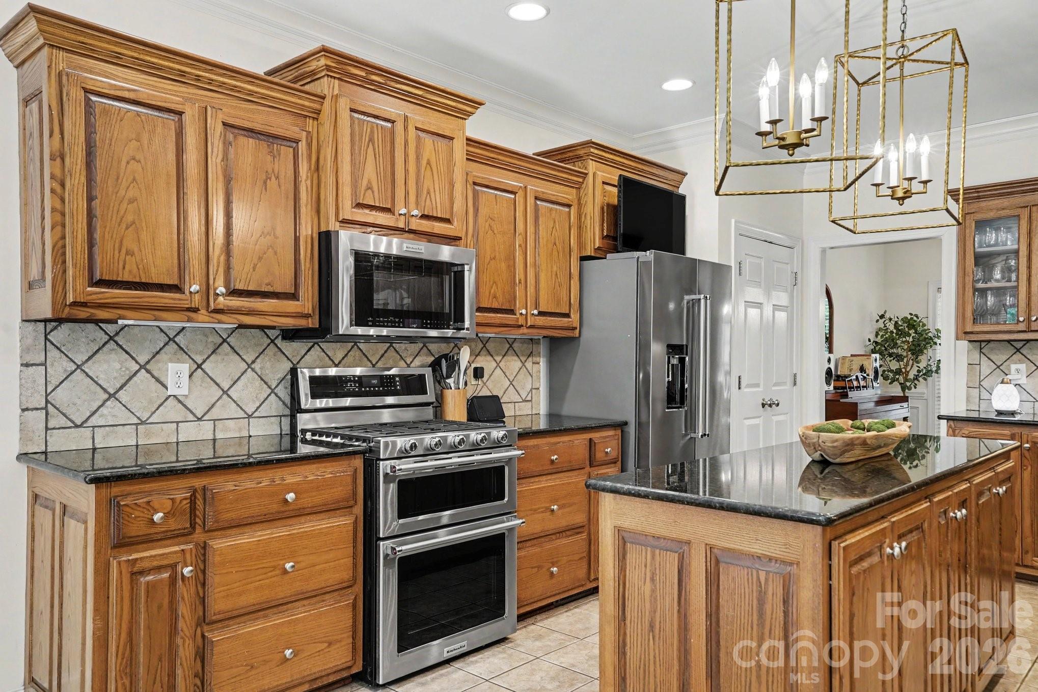 3204 E Lawyers Road — Monroe