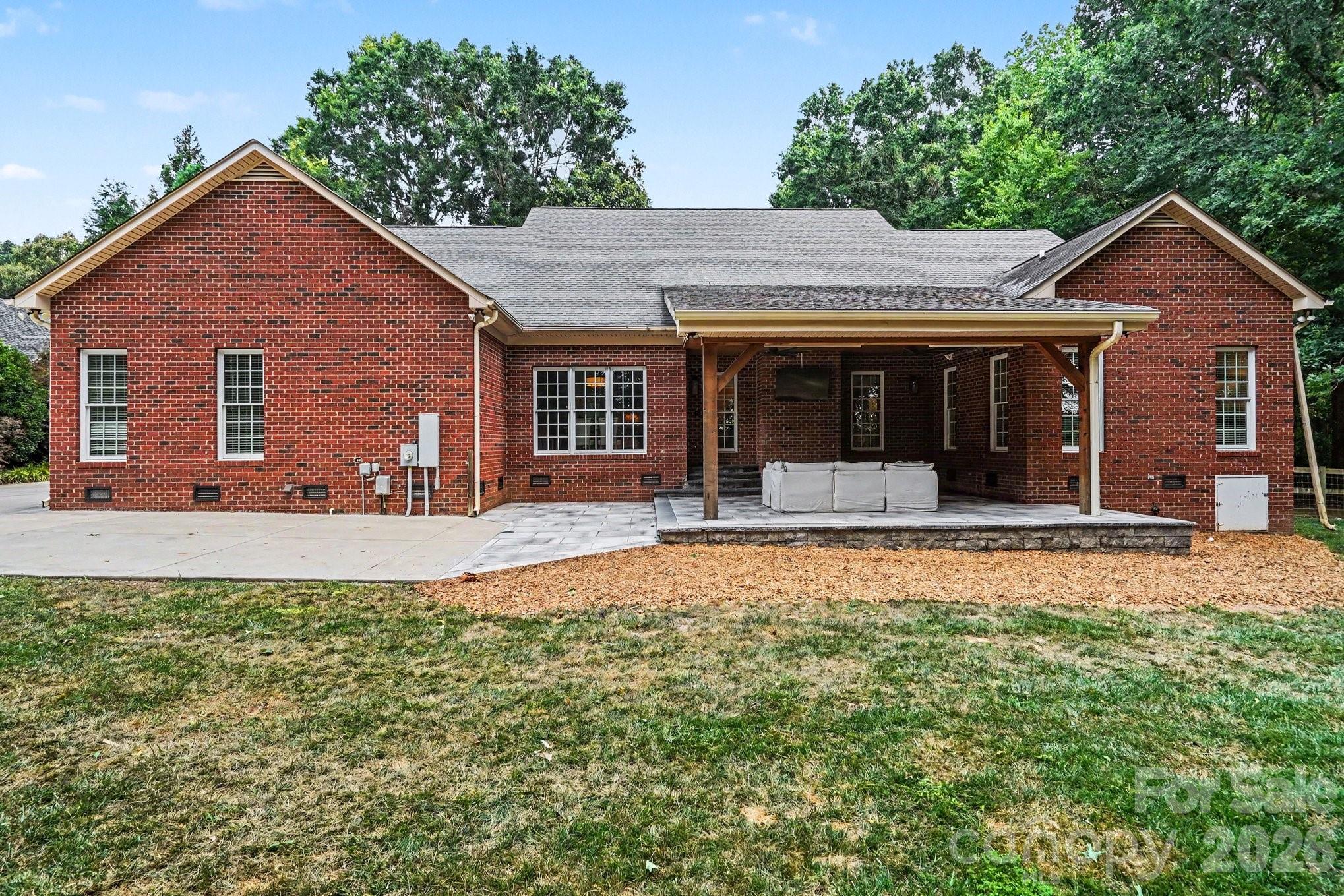 3204 E Lawyers Road — Monroe