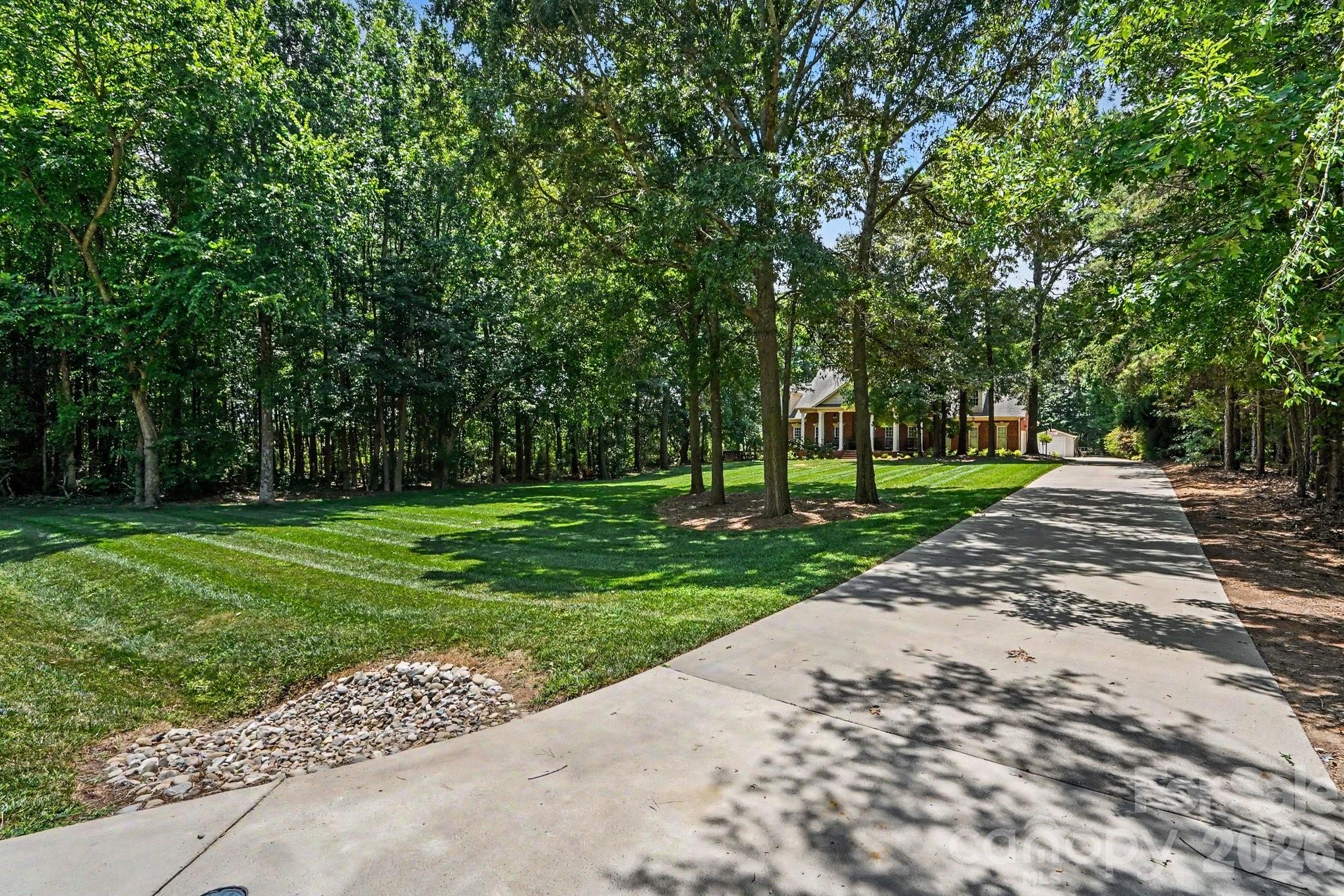 3204 E Lawyers Road — Monroe