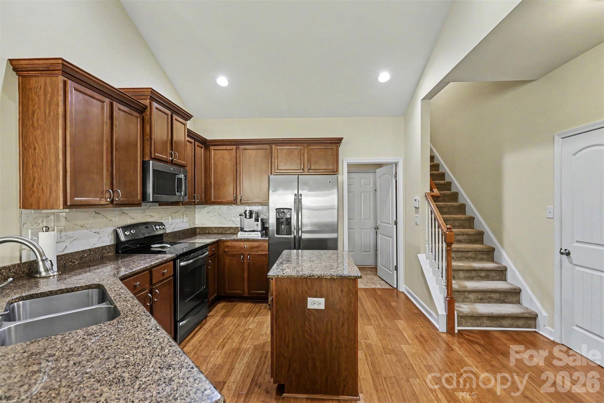 17119 Caldwell Track Drive — Huntersville