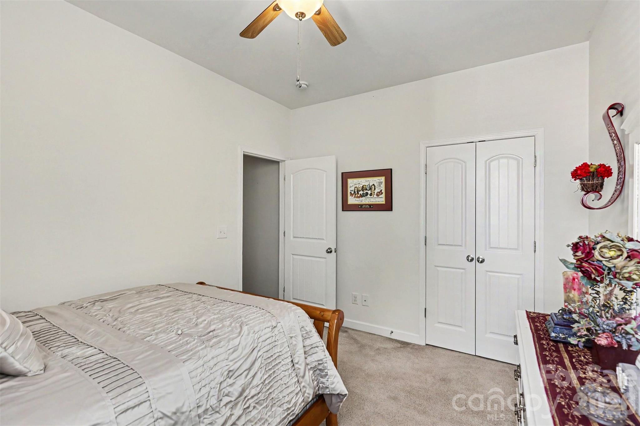 17119 Caldwell Track Drive — Huntersville