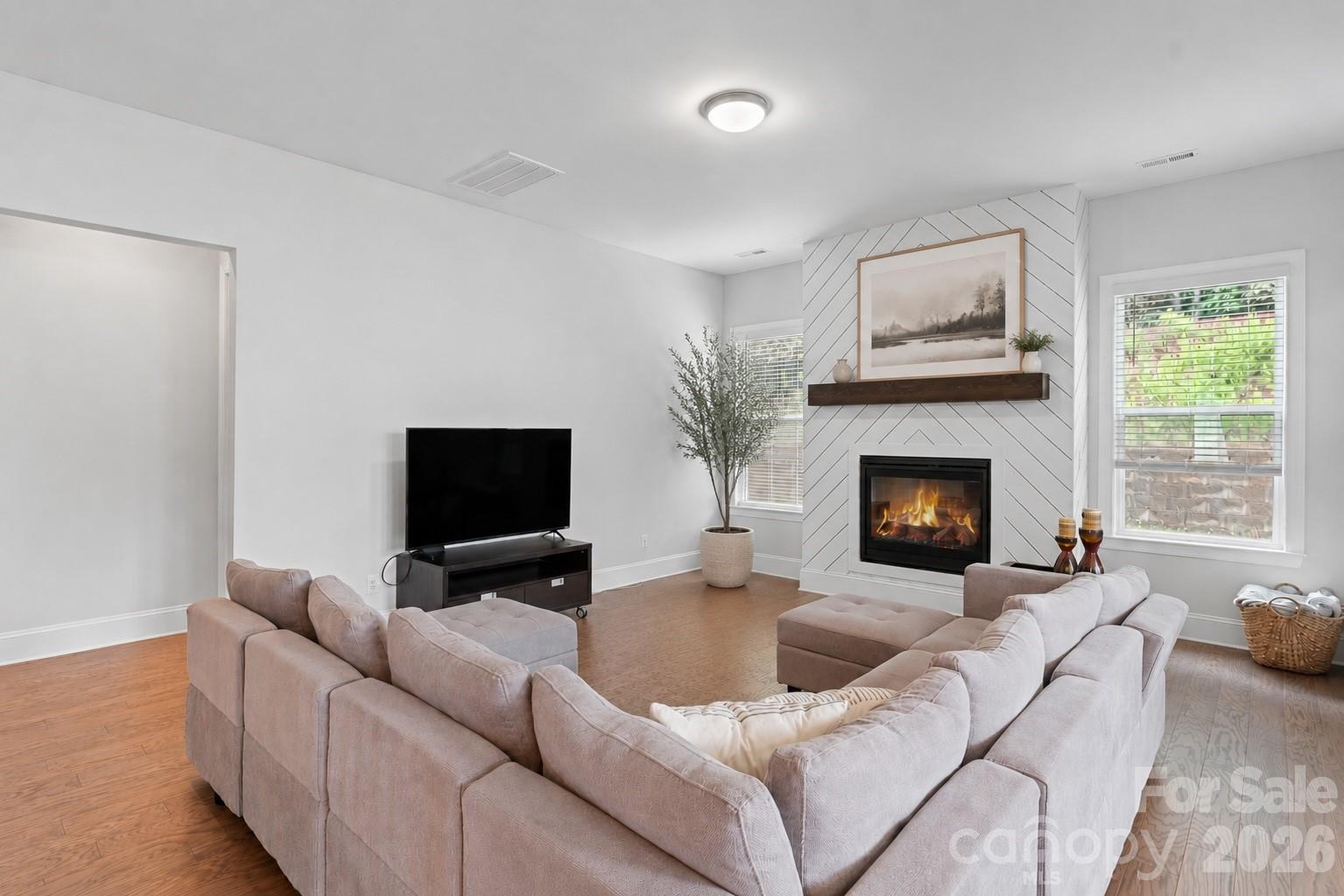 1390 Cedardale Lane — Denver