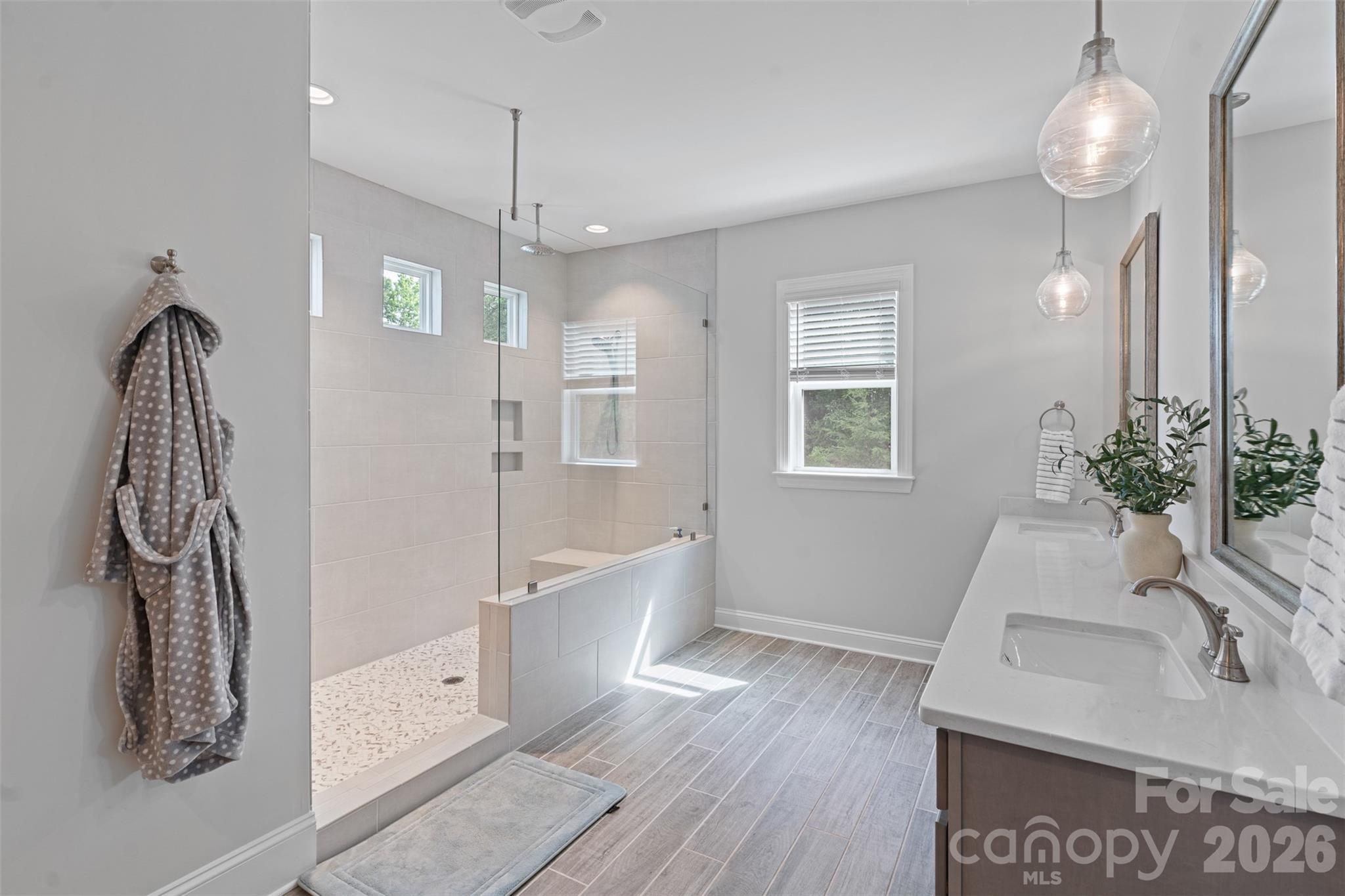 1390 Cedardale Lane — Denver