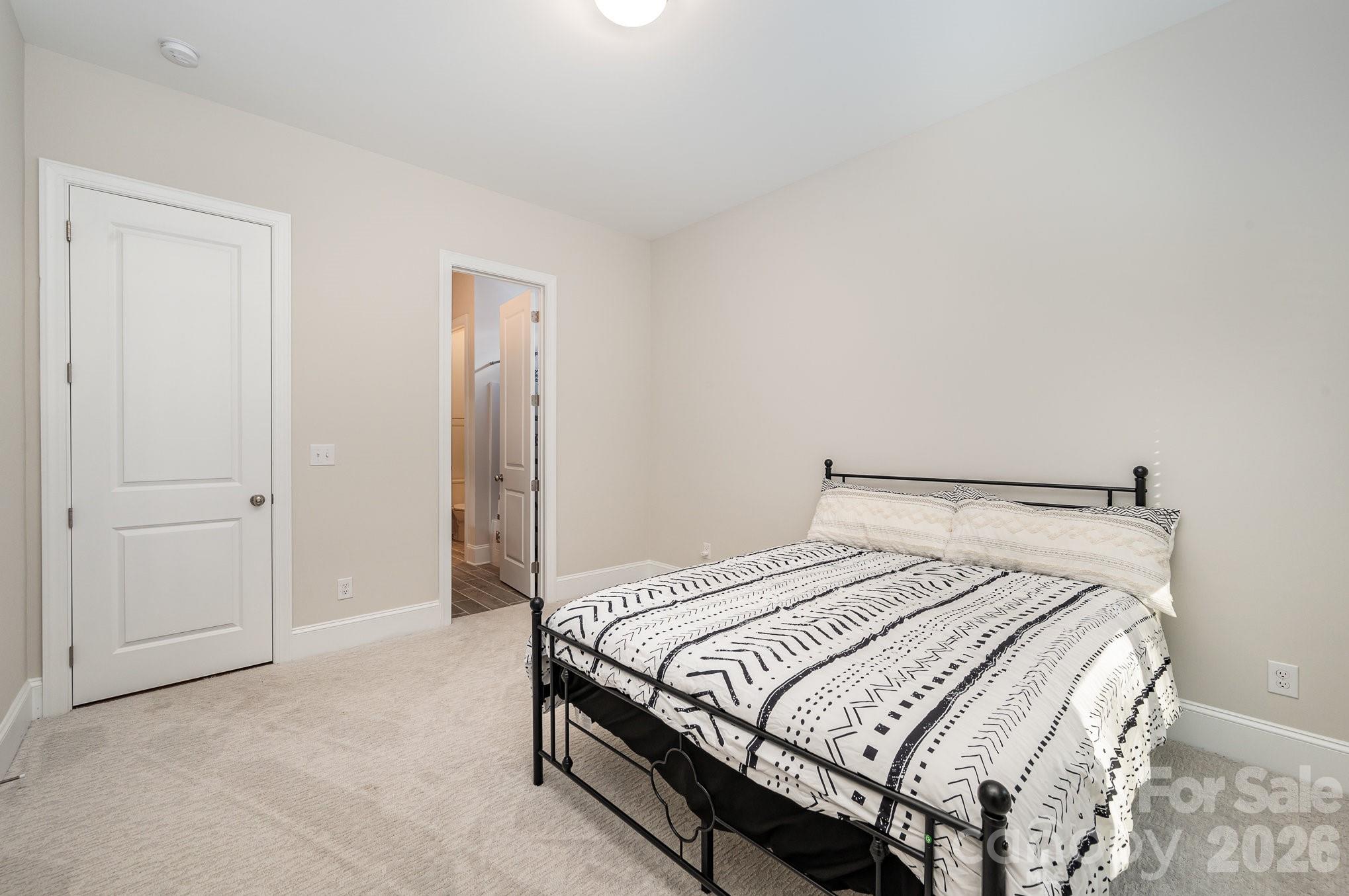 1390 Cedardale Lane — Denver