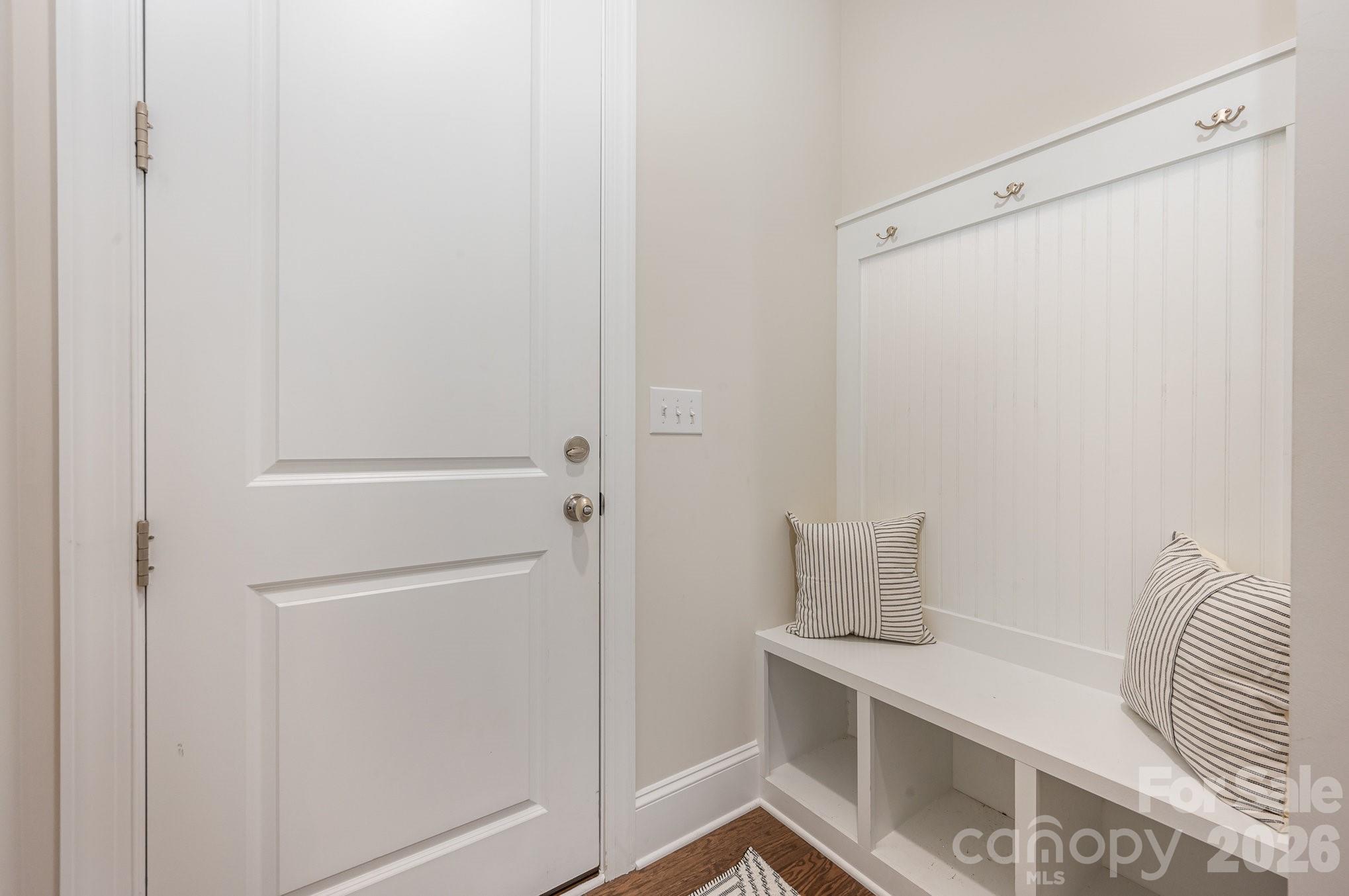 1390 Cedardale Lane — Denver