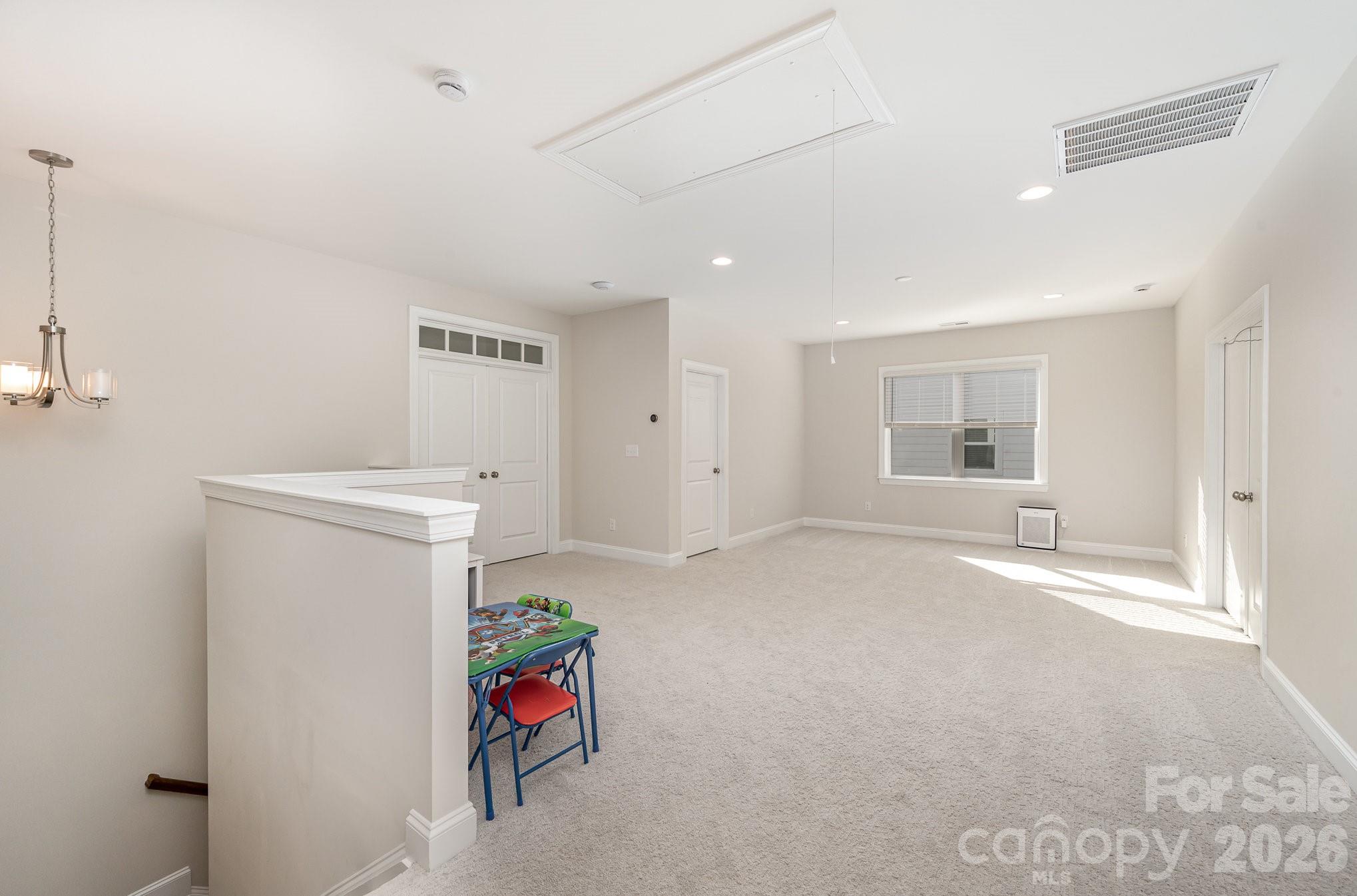 1390 Cedardale Lane — Denver