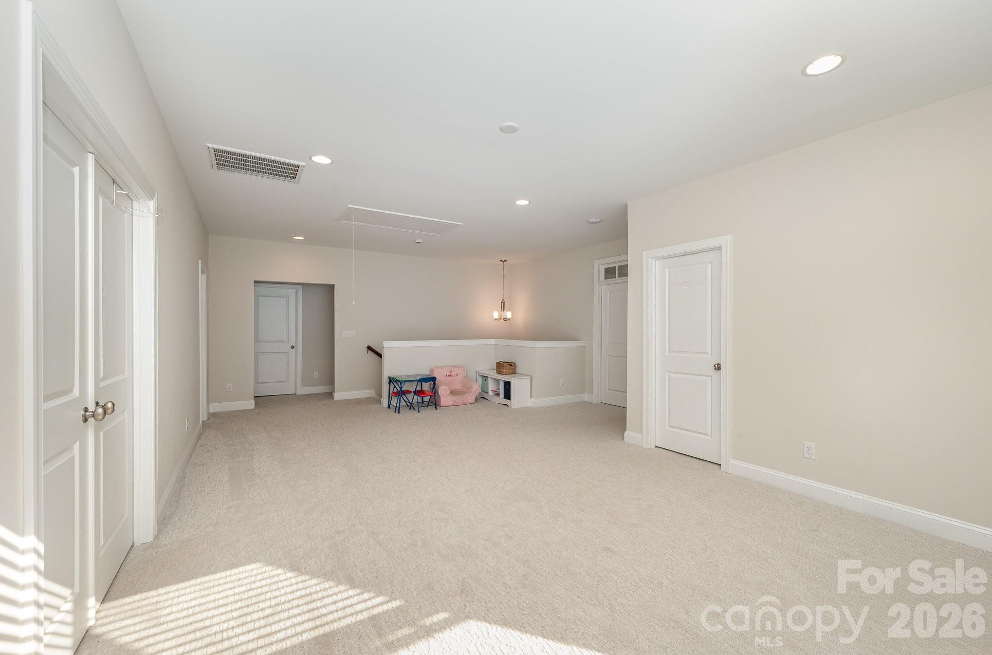 1390 Cedardale Lane — Denver