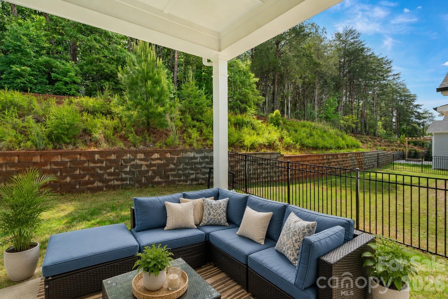 1390 Cedardale Lane — Denver