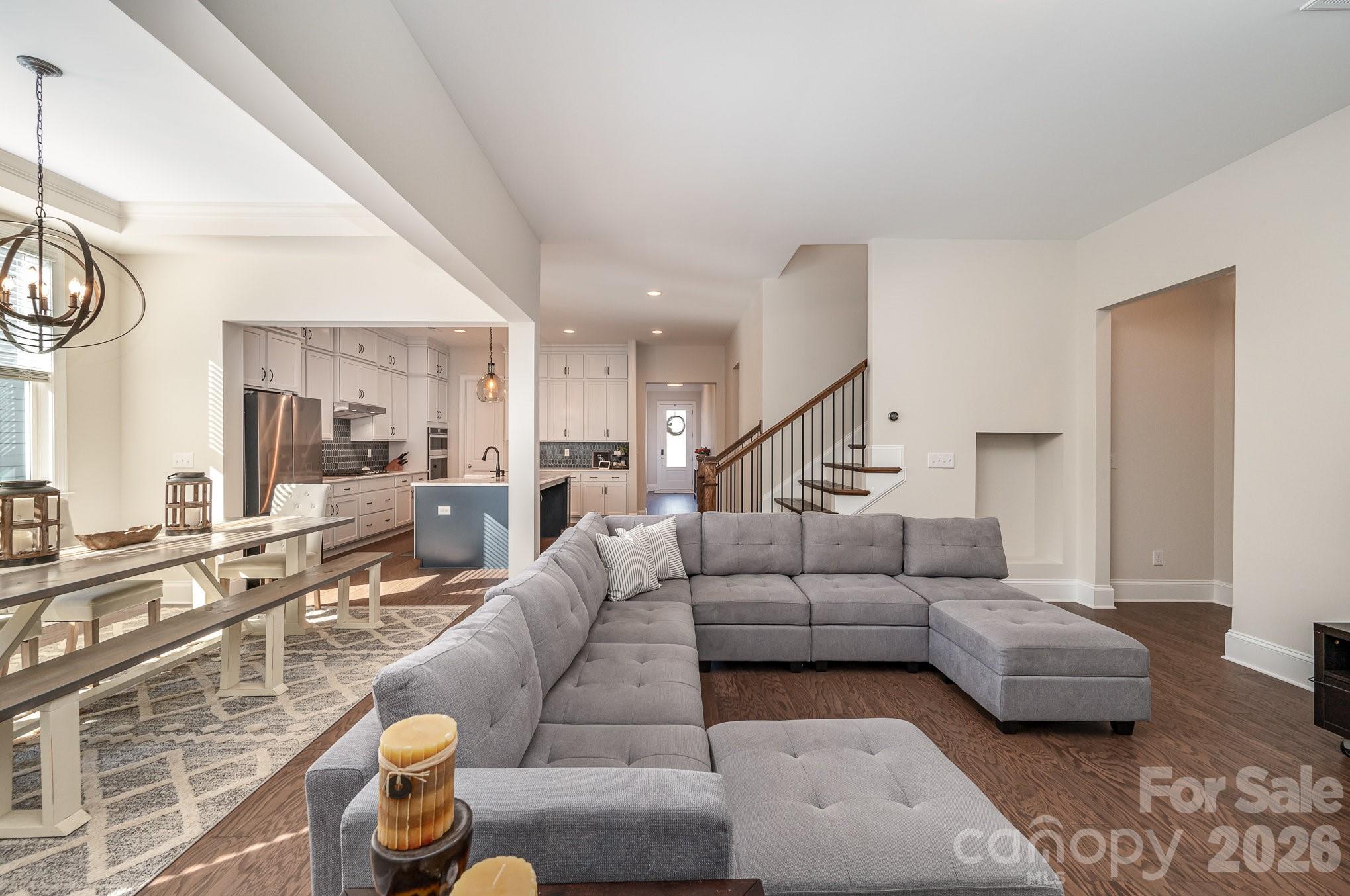 1390 Cedardale Lane — Denver