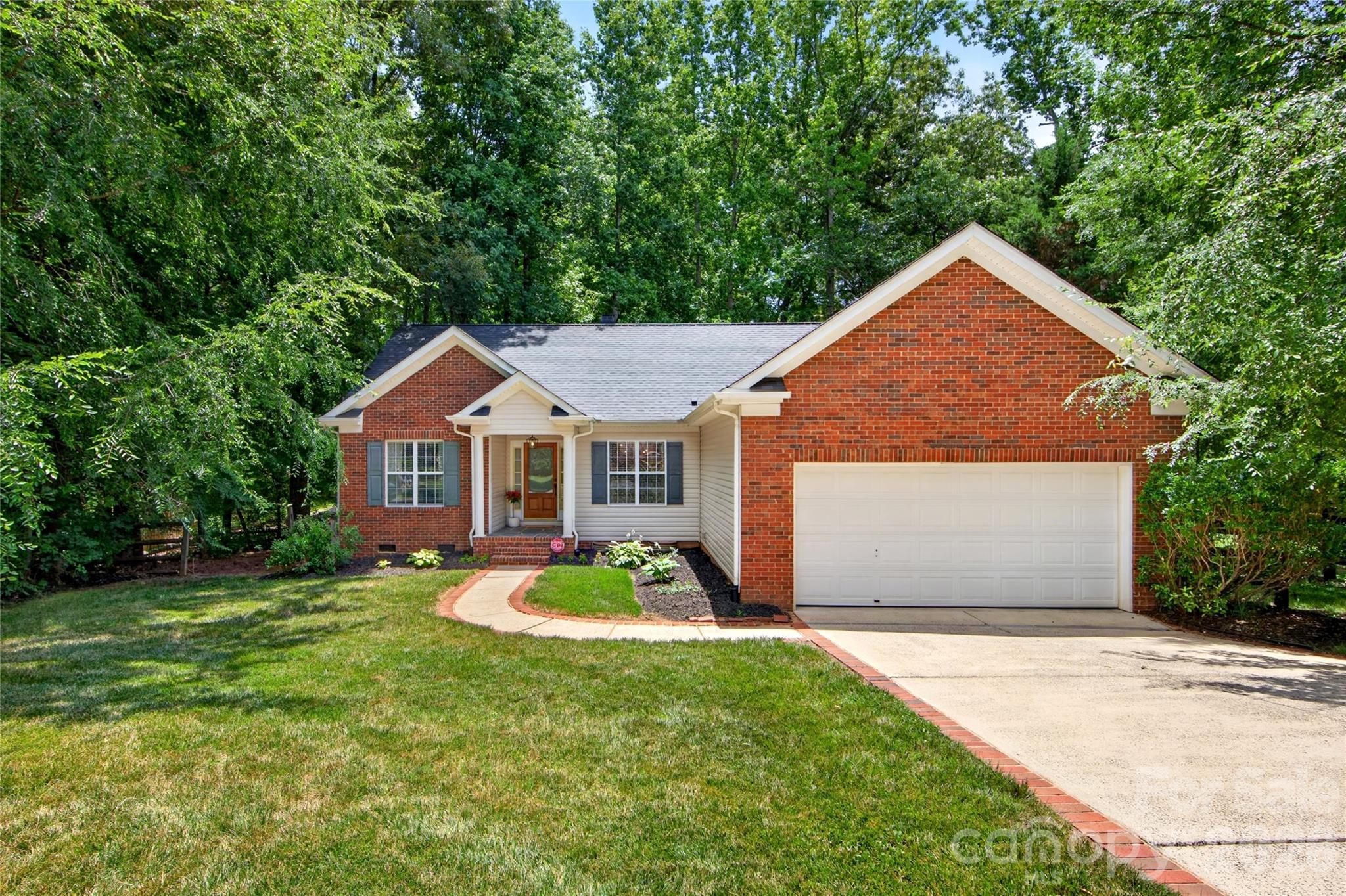 8121 Poplar Grove Circle — Waxhaw