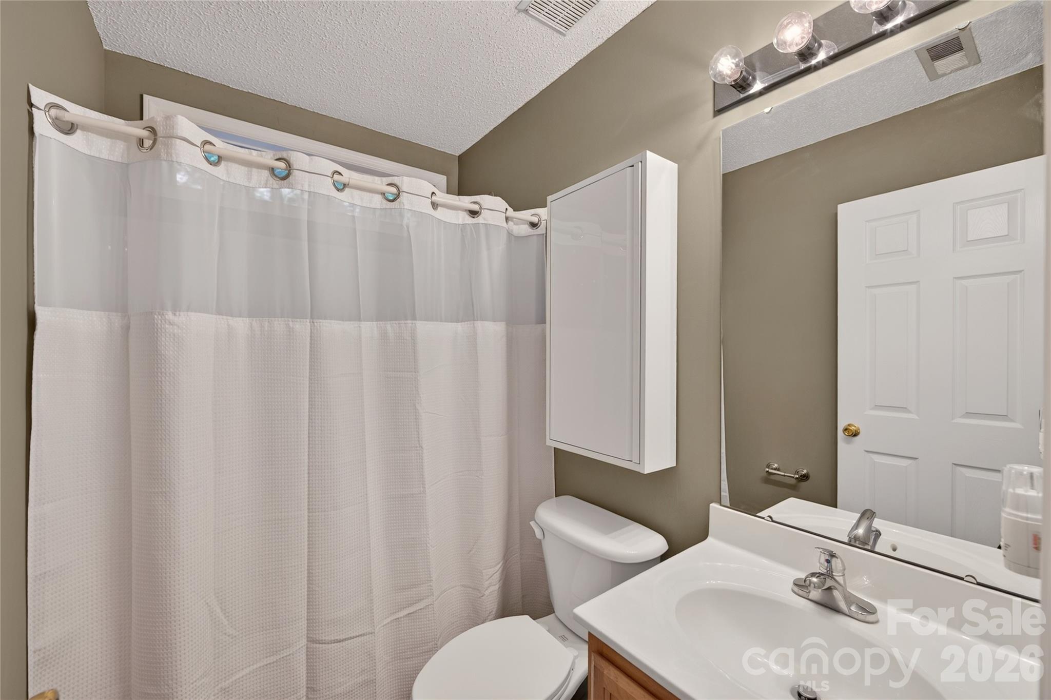 8121 Poplar Grove Circle — Waxhaw