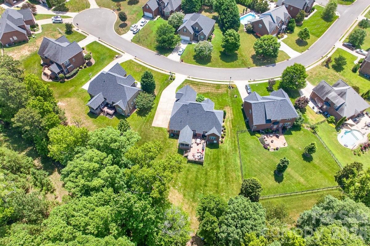5633 Old Town Lane — Gastonia