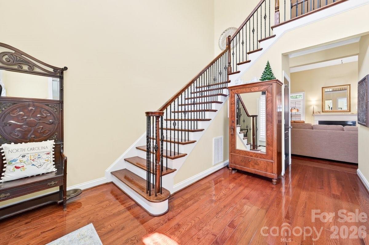 5633 Old Town Lane — Gastonia