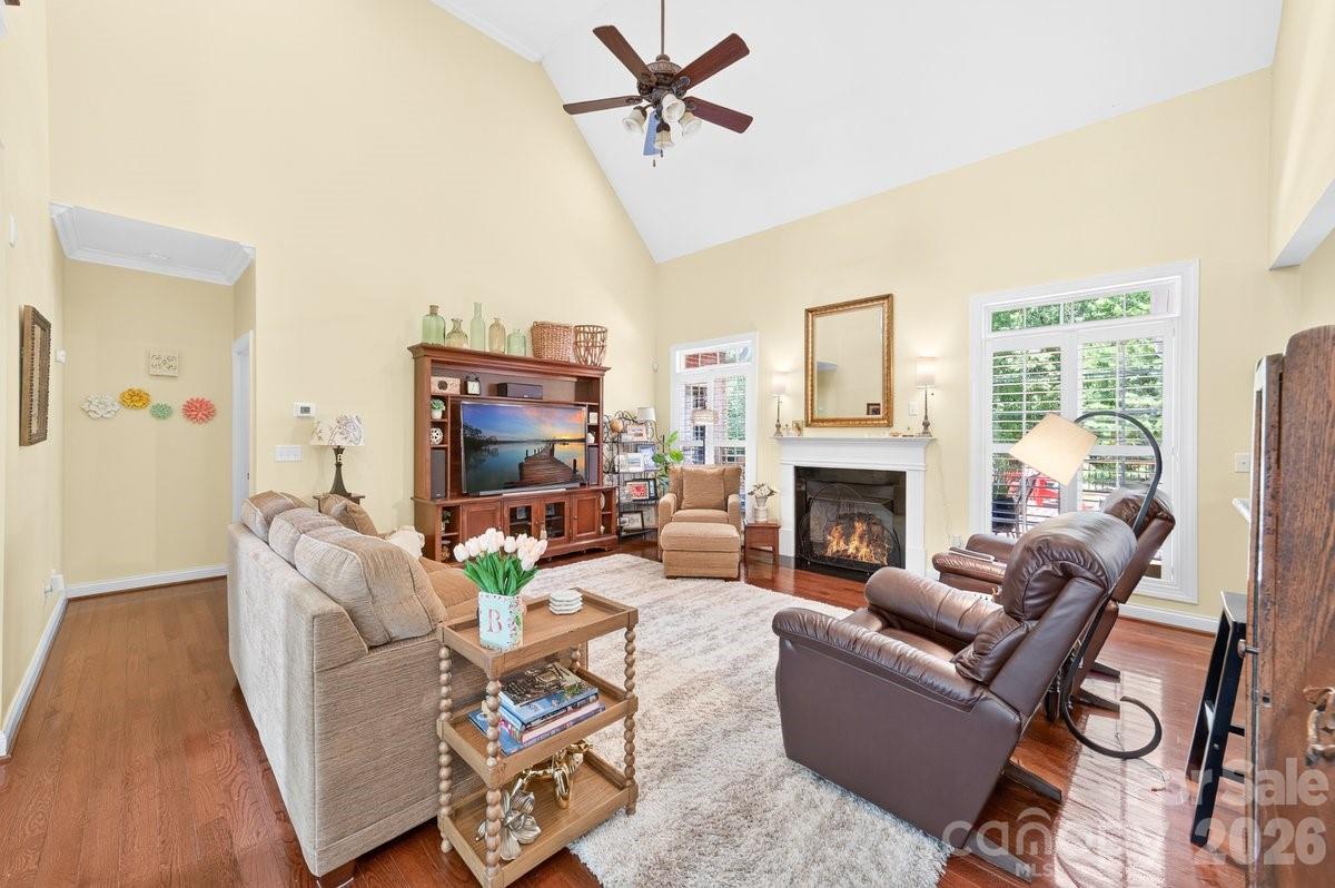5633 Old Town Lane — Gastonia