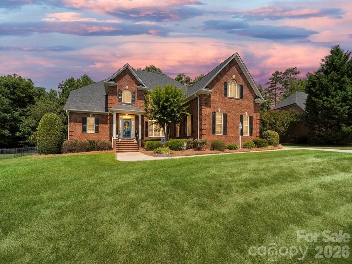 5633 Old Town Lane — Gastonia