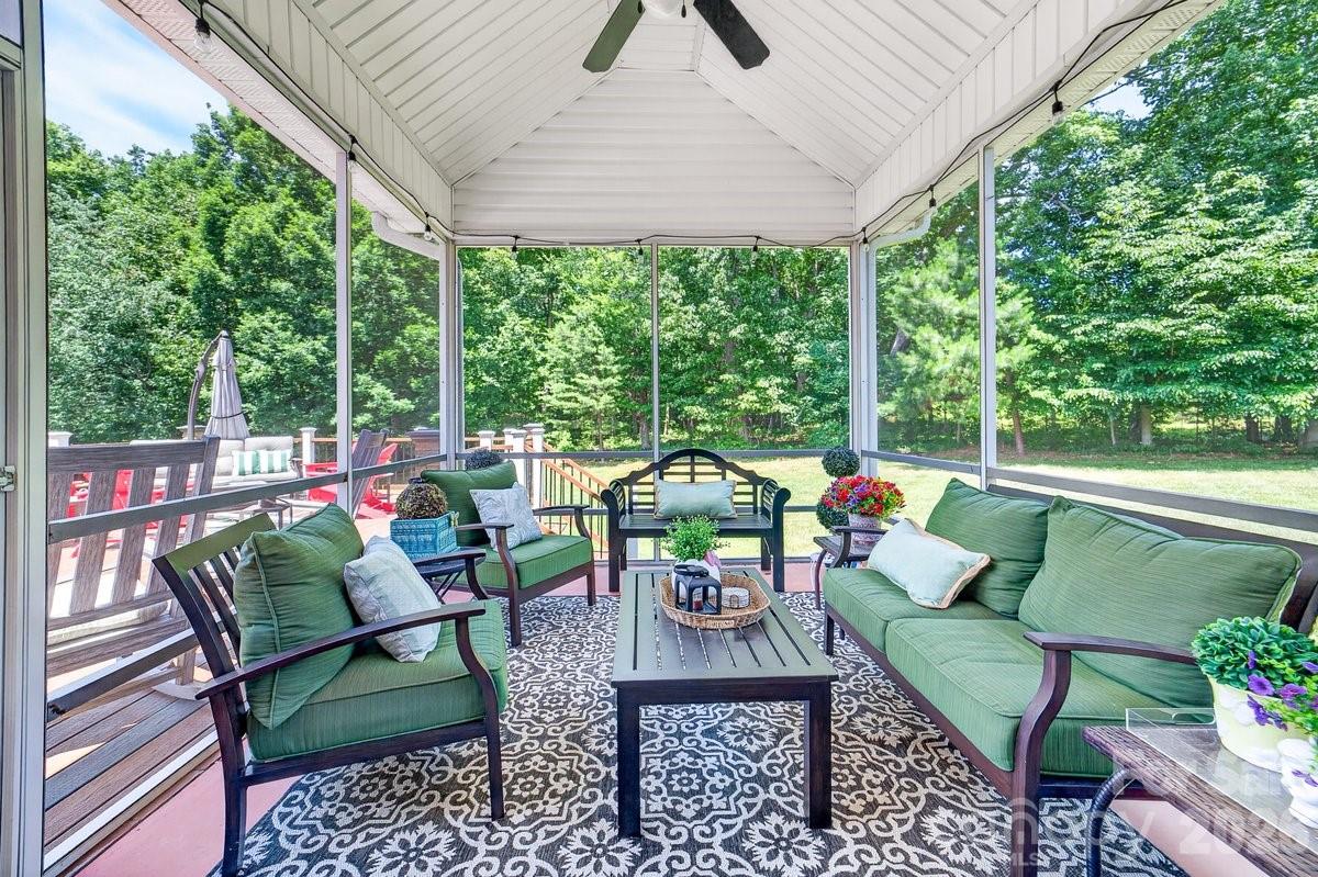 5633 Old Town Lane — Gastonia