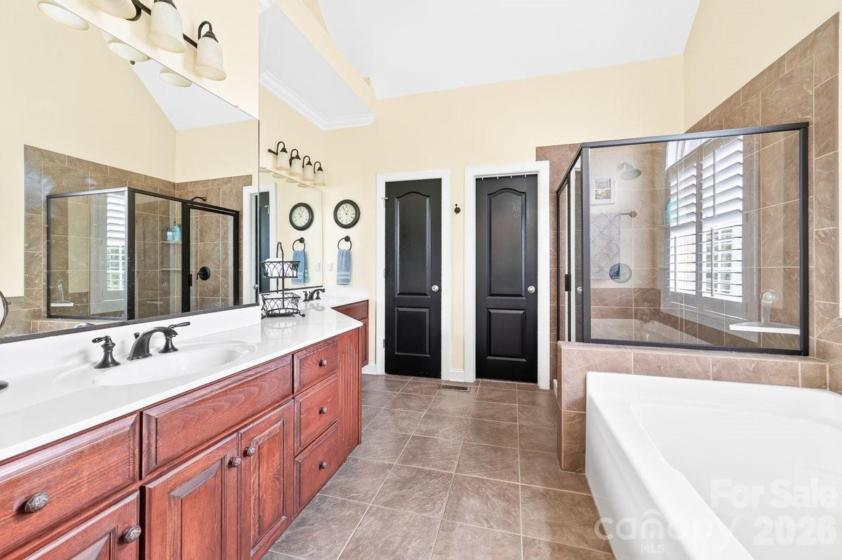 5633 Old Town Lane — Gastonia