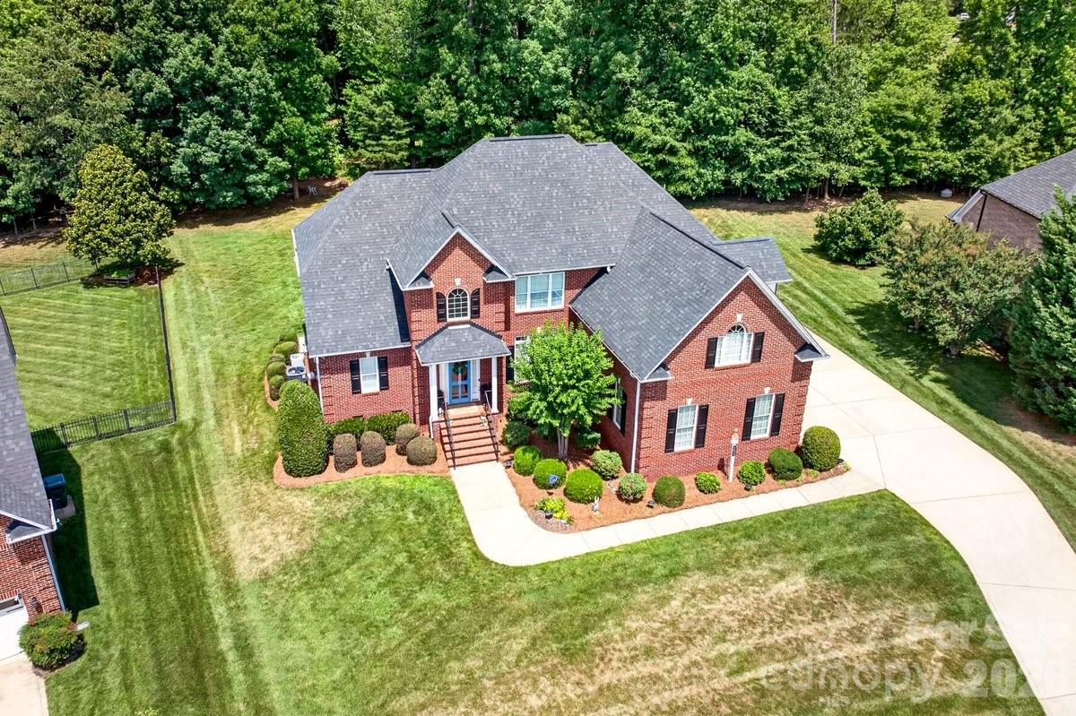 5633 Old Town Lane — Gastonia