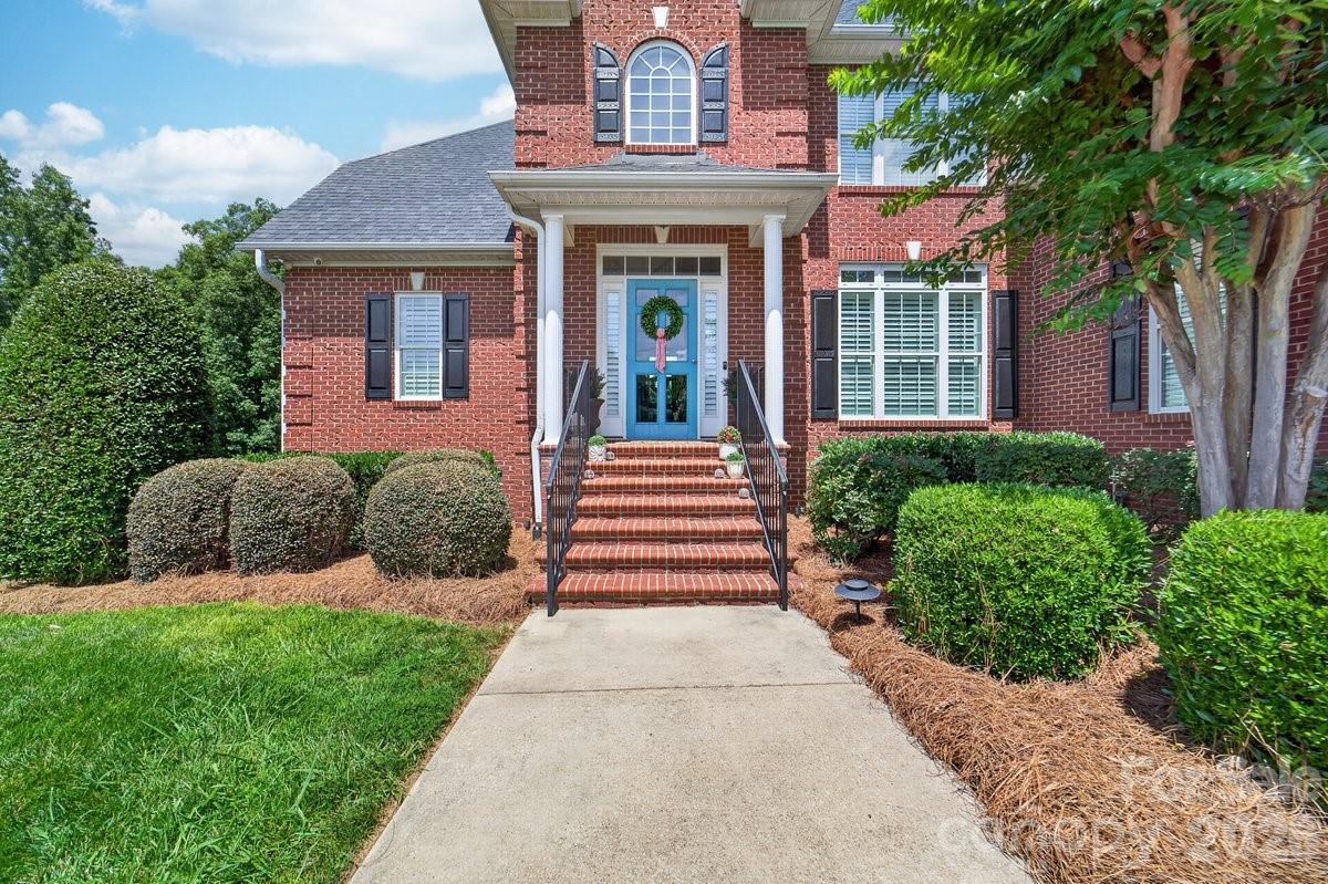 5633 Old Town Lane — Gastonia