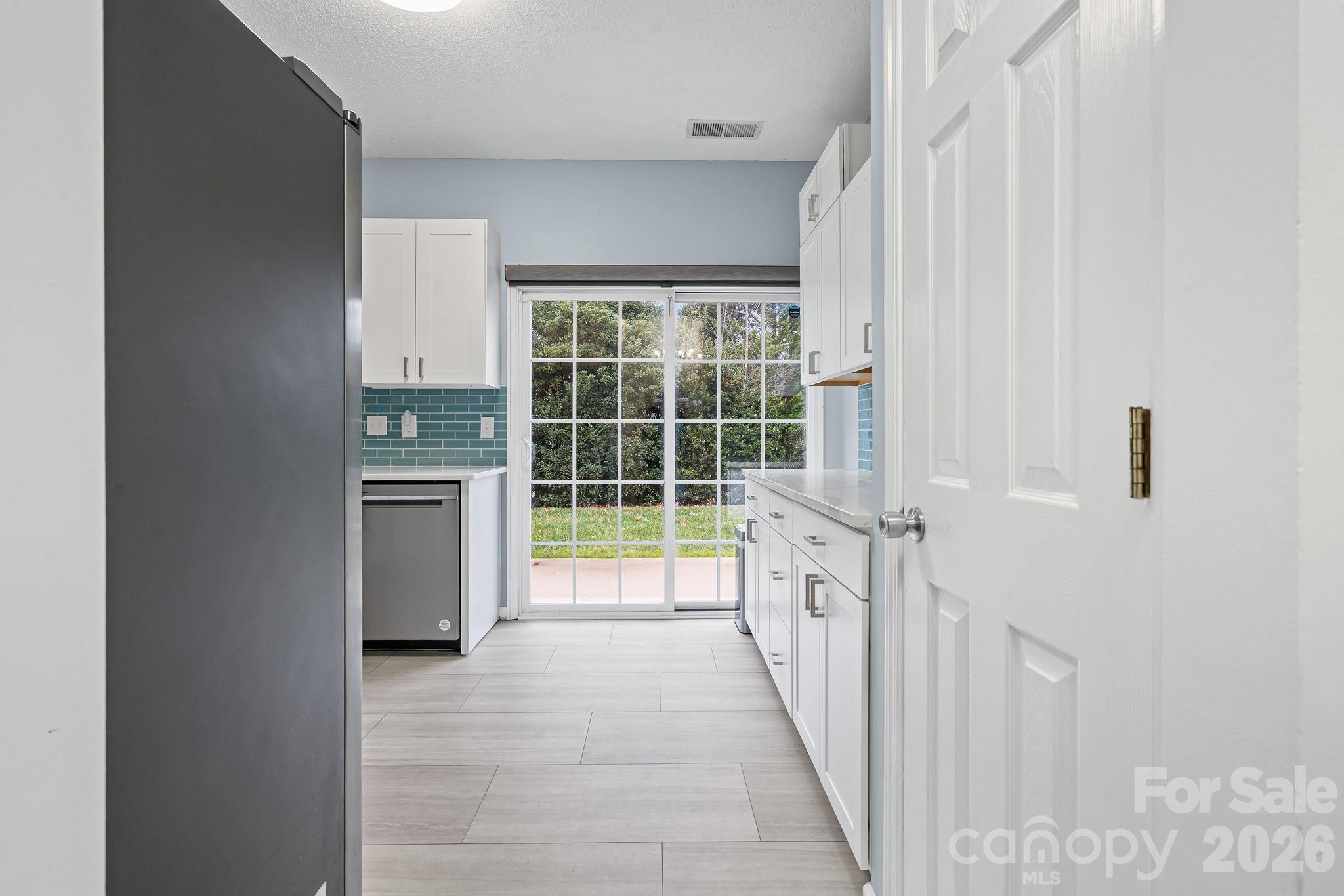 2737 Mill Valley Court — Matthews