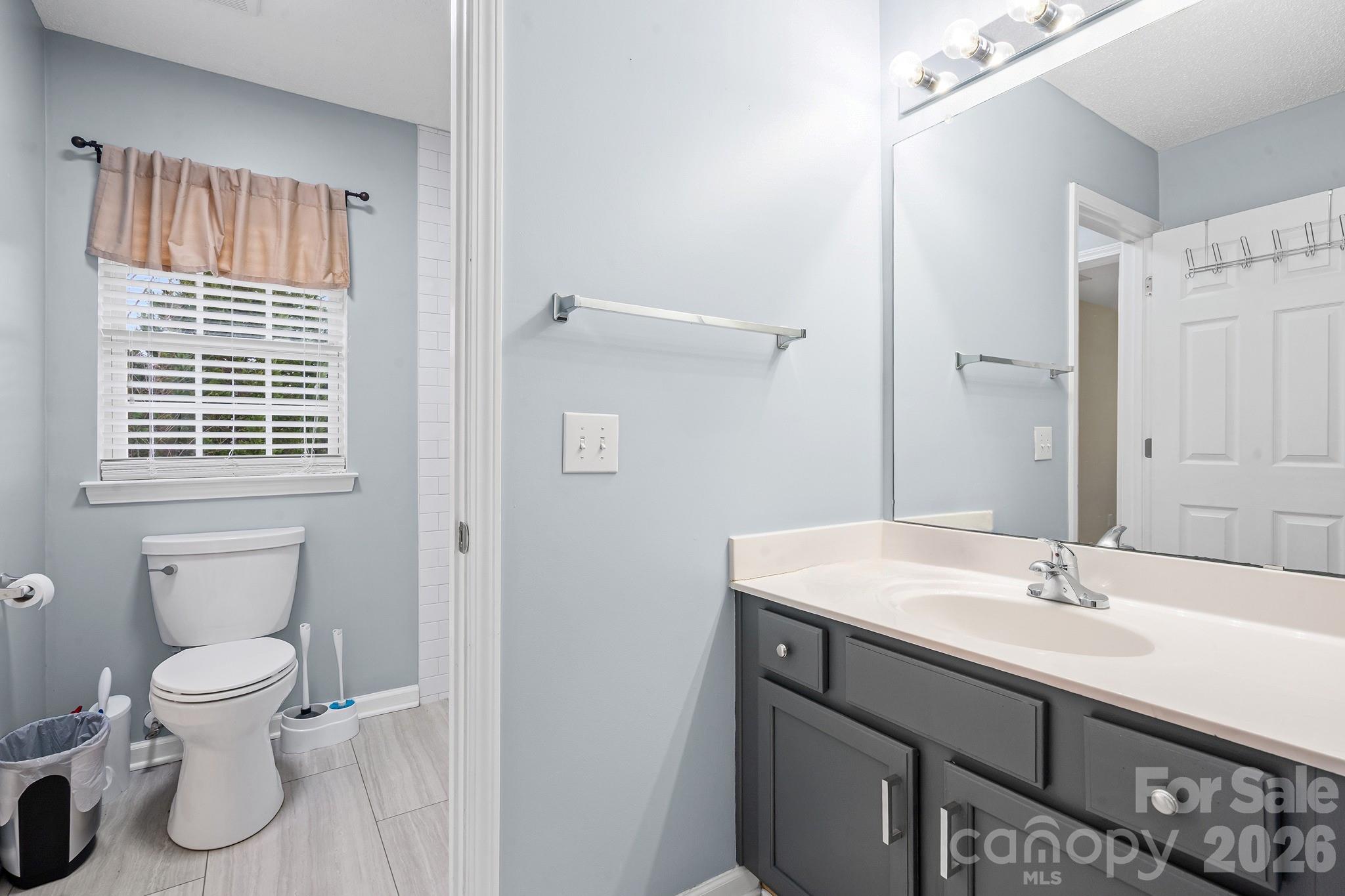 2737 Mill Valley Court — Matthews