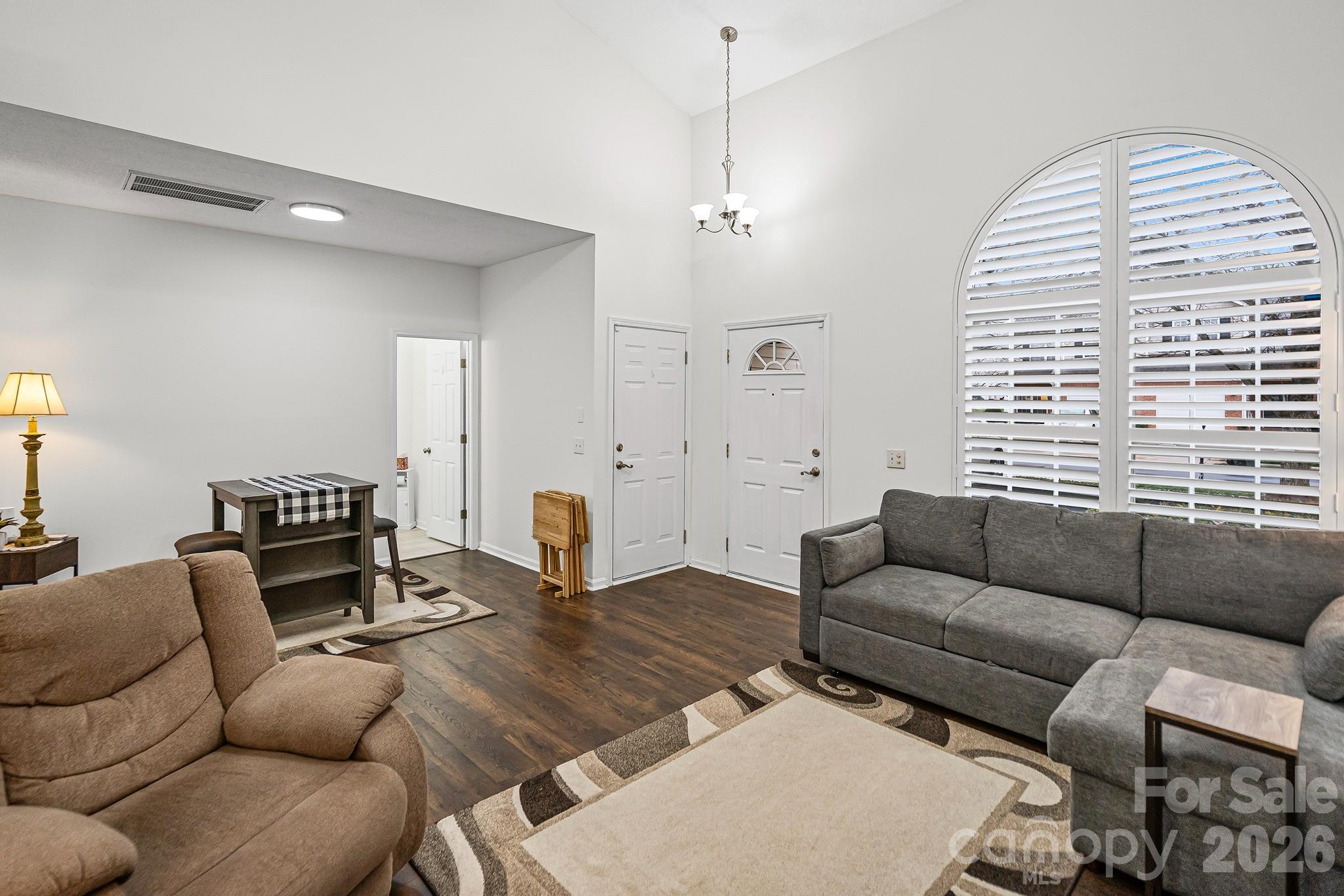 2737 Mill Valley Court — Matthews