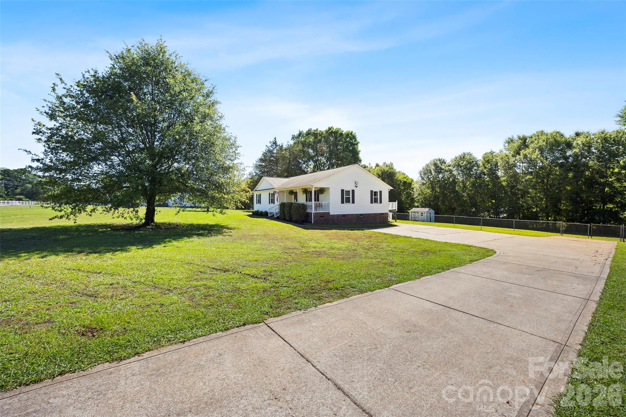 2600 Filbert Highway — Clover