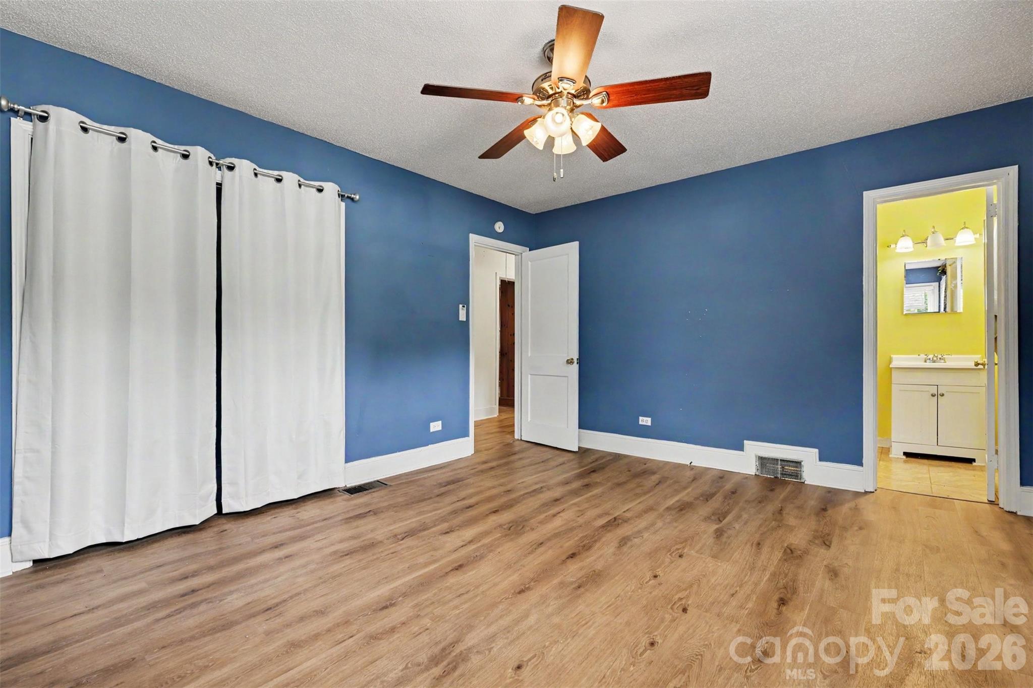 217 Oakwood Avenue — York