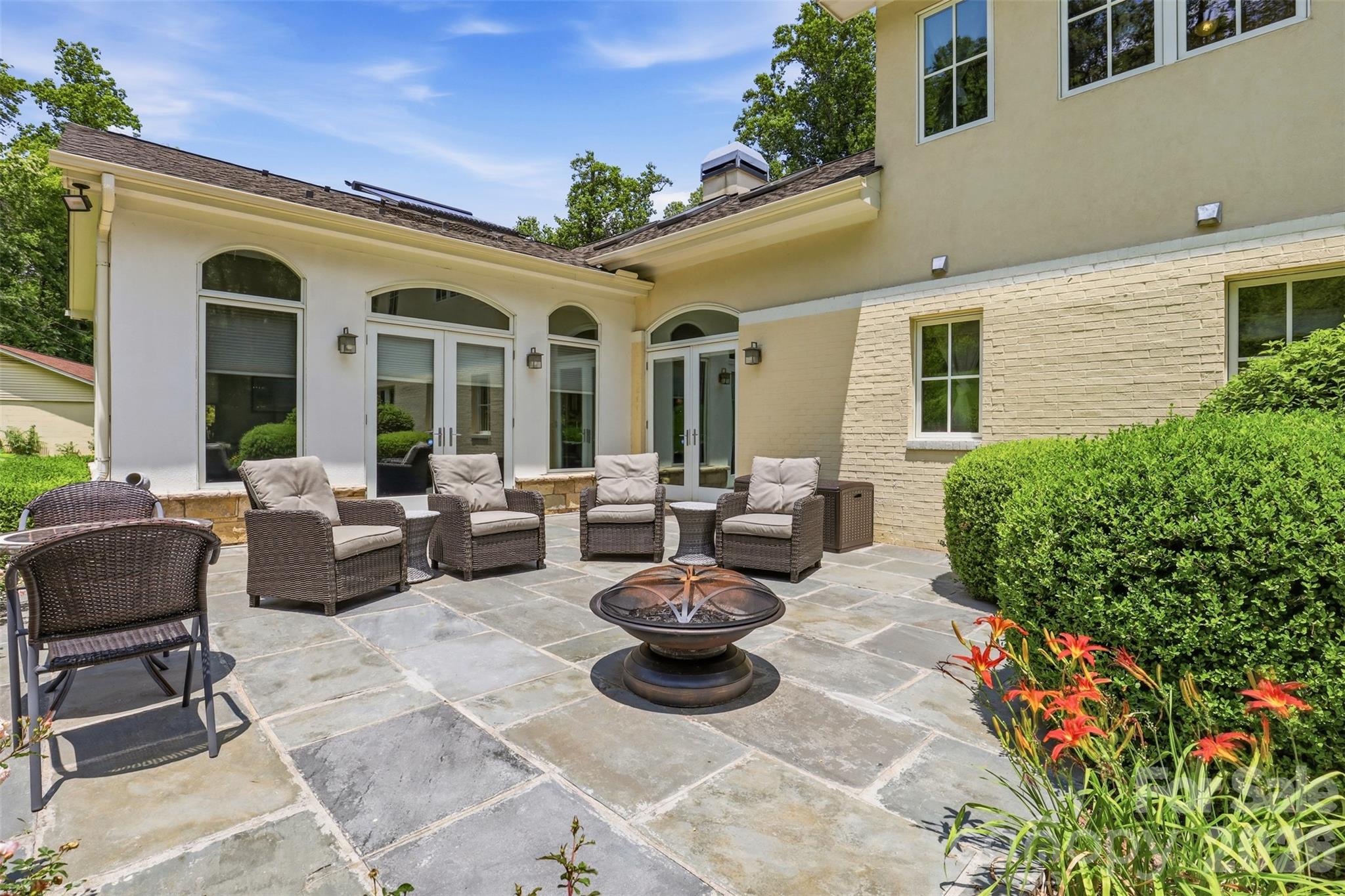811 Butter Street — Landrum