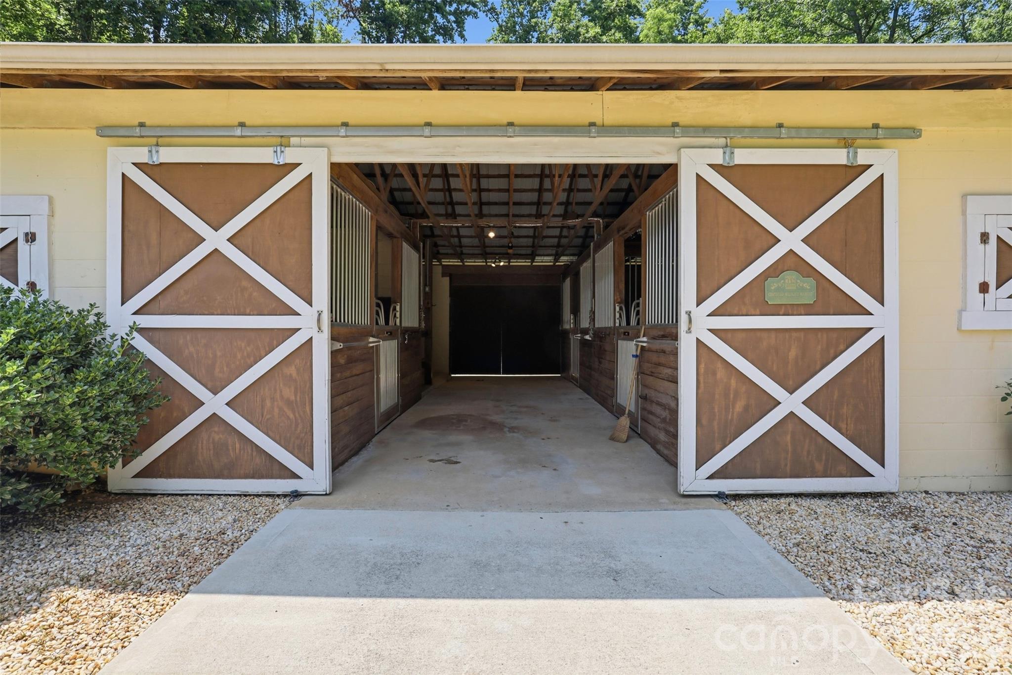 811 Butter Street — Landrum