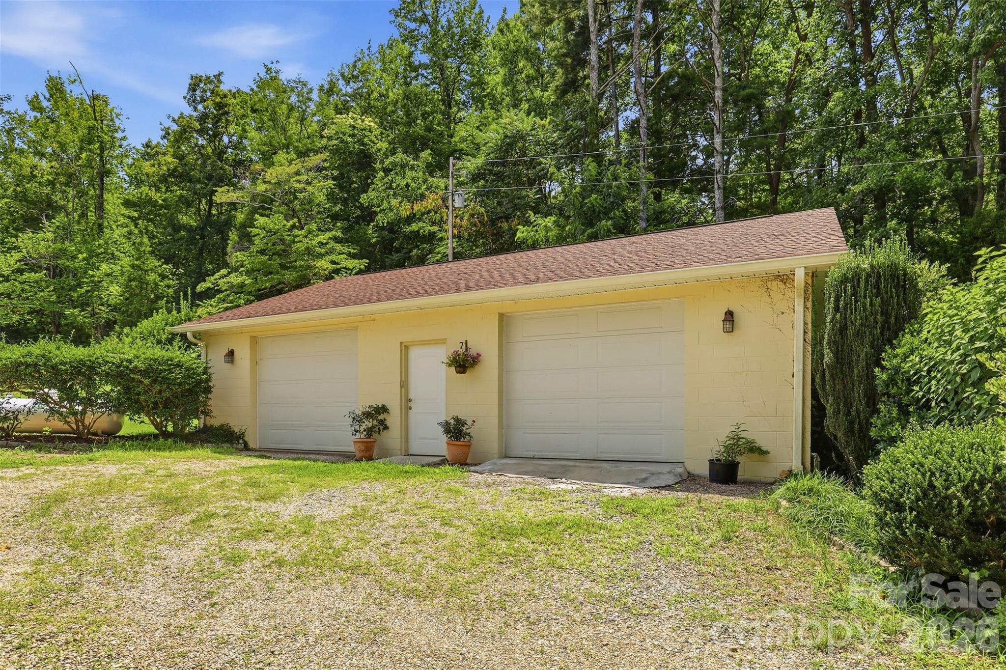 811 Butter Street — Landrum