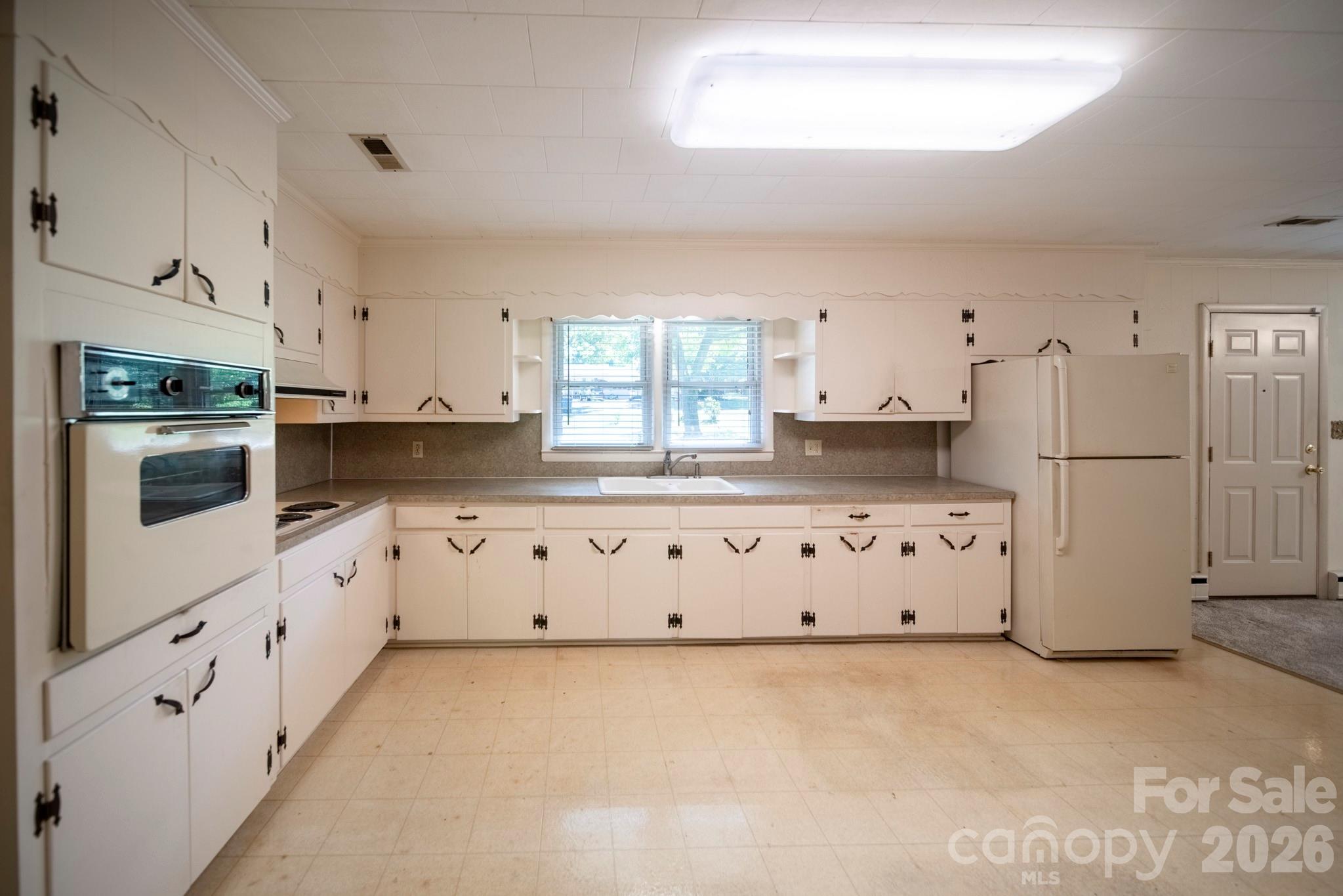 4646 Rainbow Drive — Kannapolis