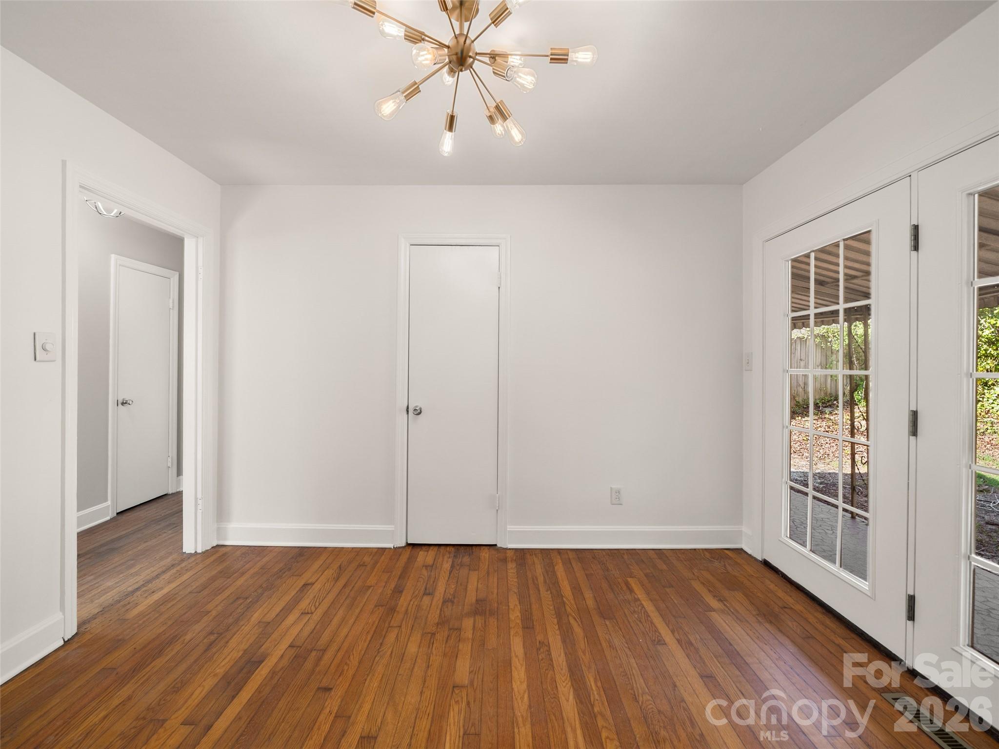 184 London Road — Asheville