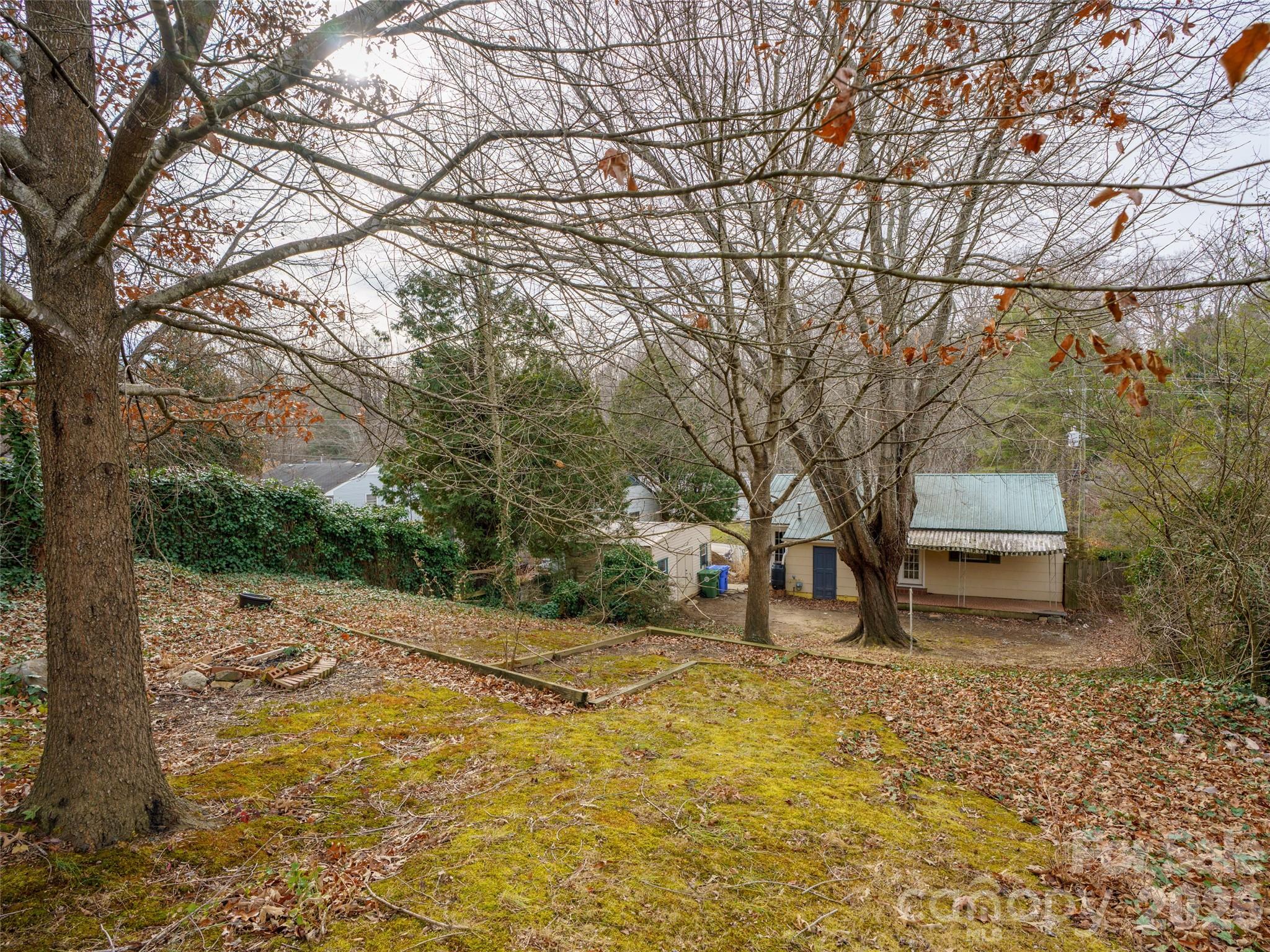 184 London Road — Asheville