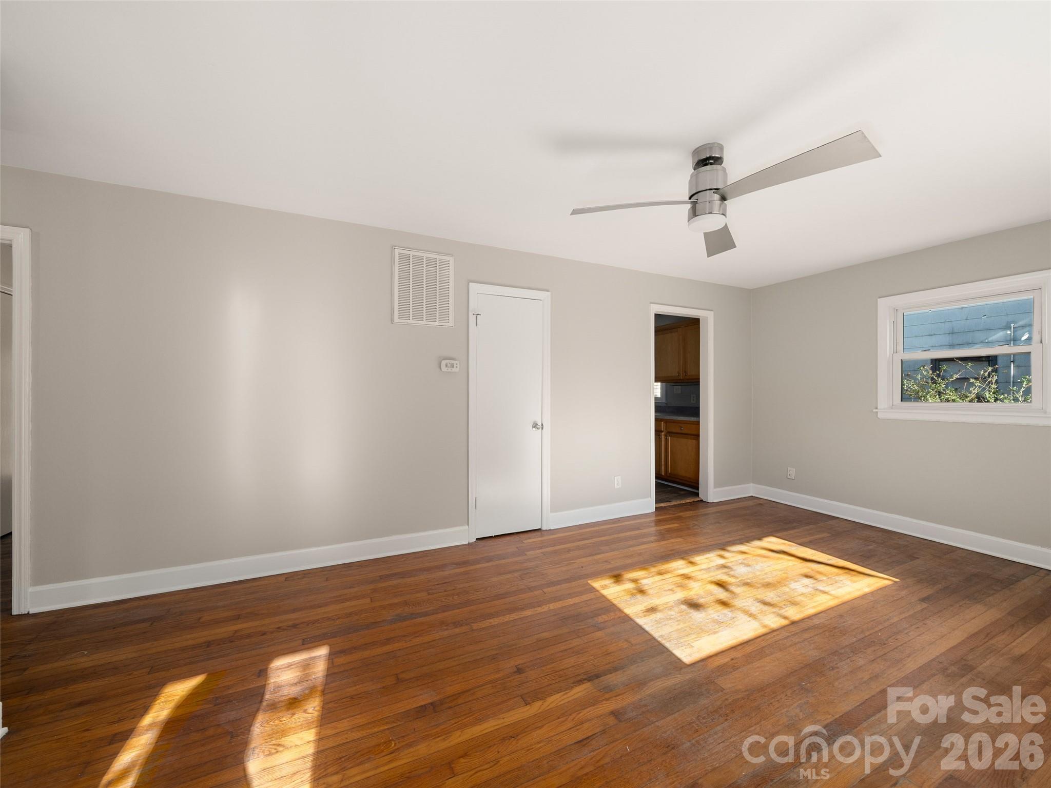 184 London Road — Asheville