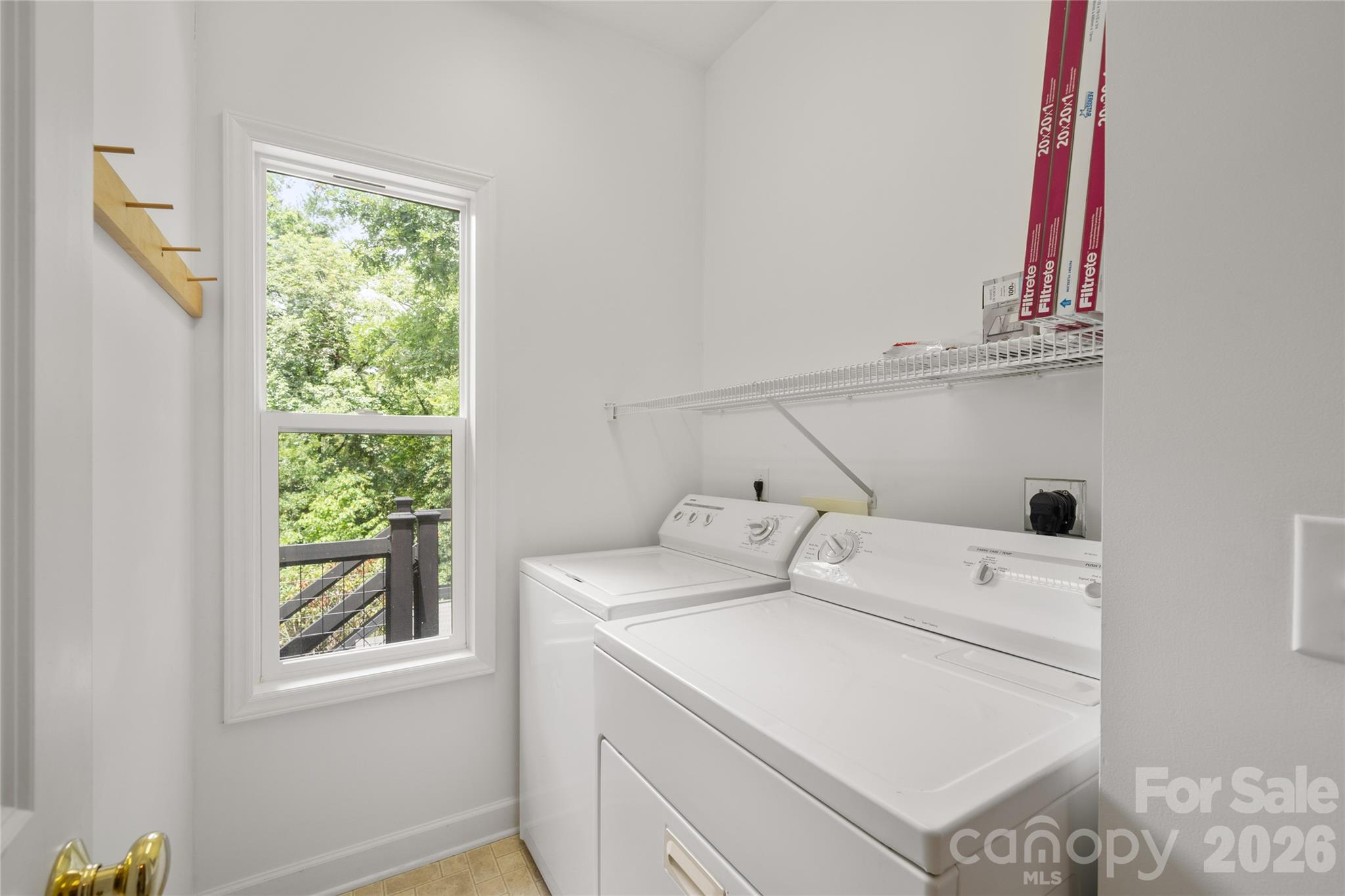 135 Buffalo Trail — Asheville
