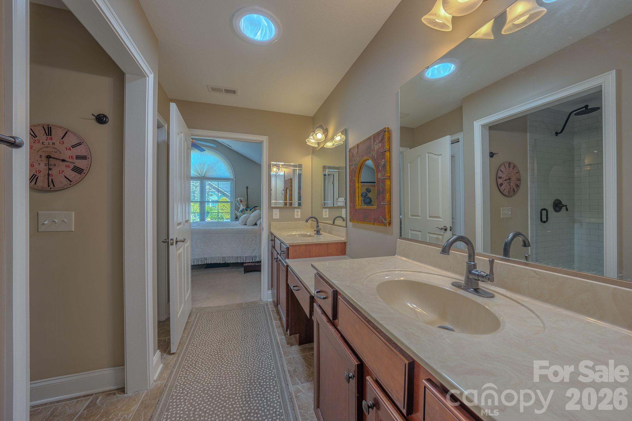 52 Mountain Meadow Circle — Weaverville