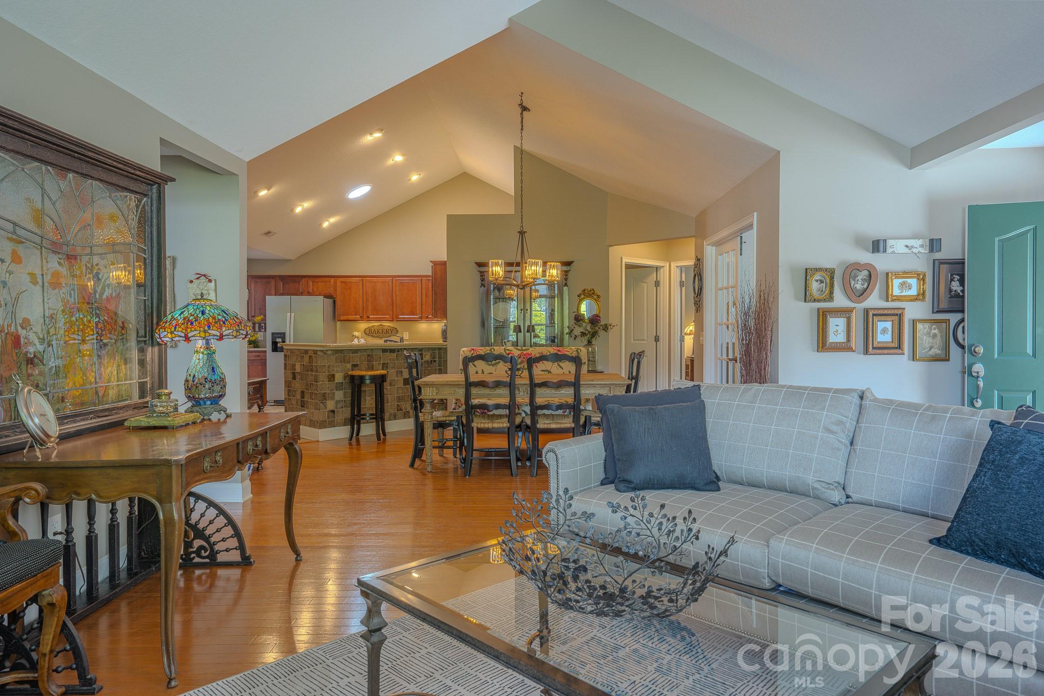 52 Mountain Meadow Circle — Weaverville