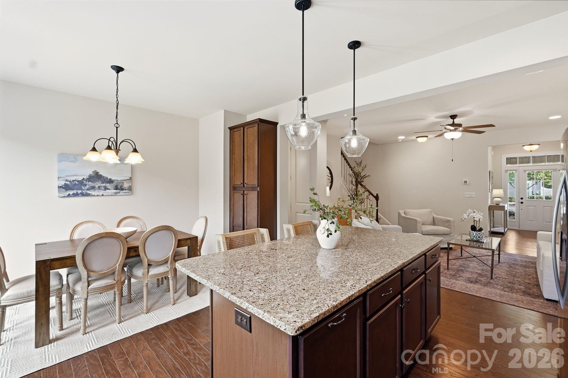 9411 Glenburn Lane — Charlotte