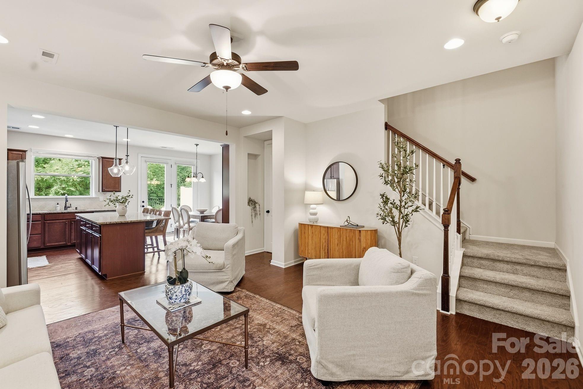 9411 Glenburn Lane — Charlotte