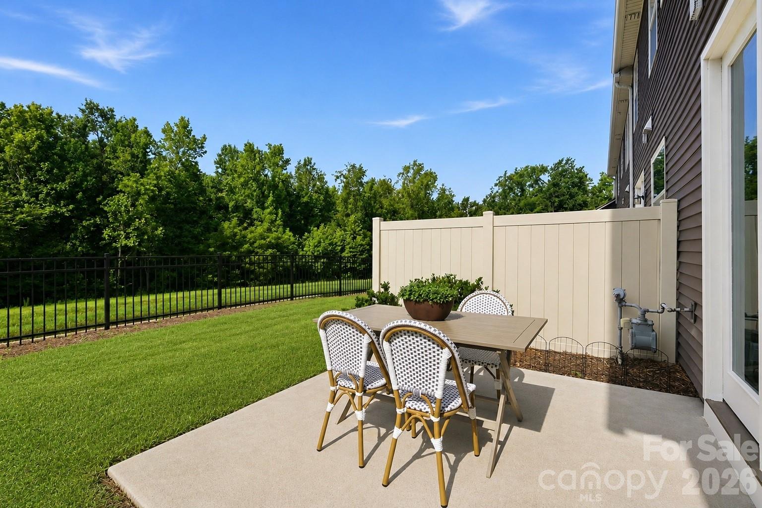 9411 Glenburn Lane — Charlotte