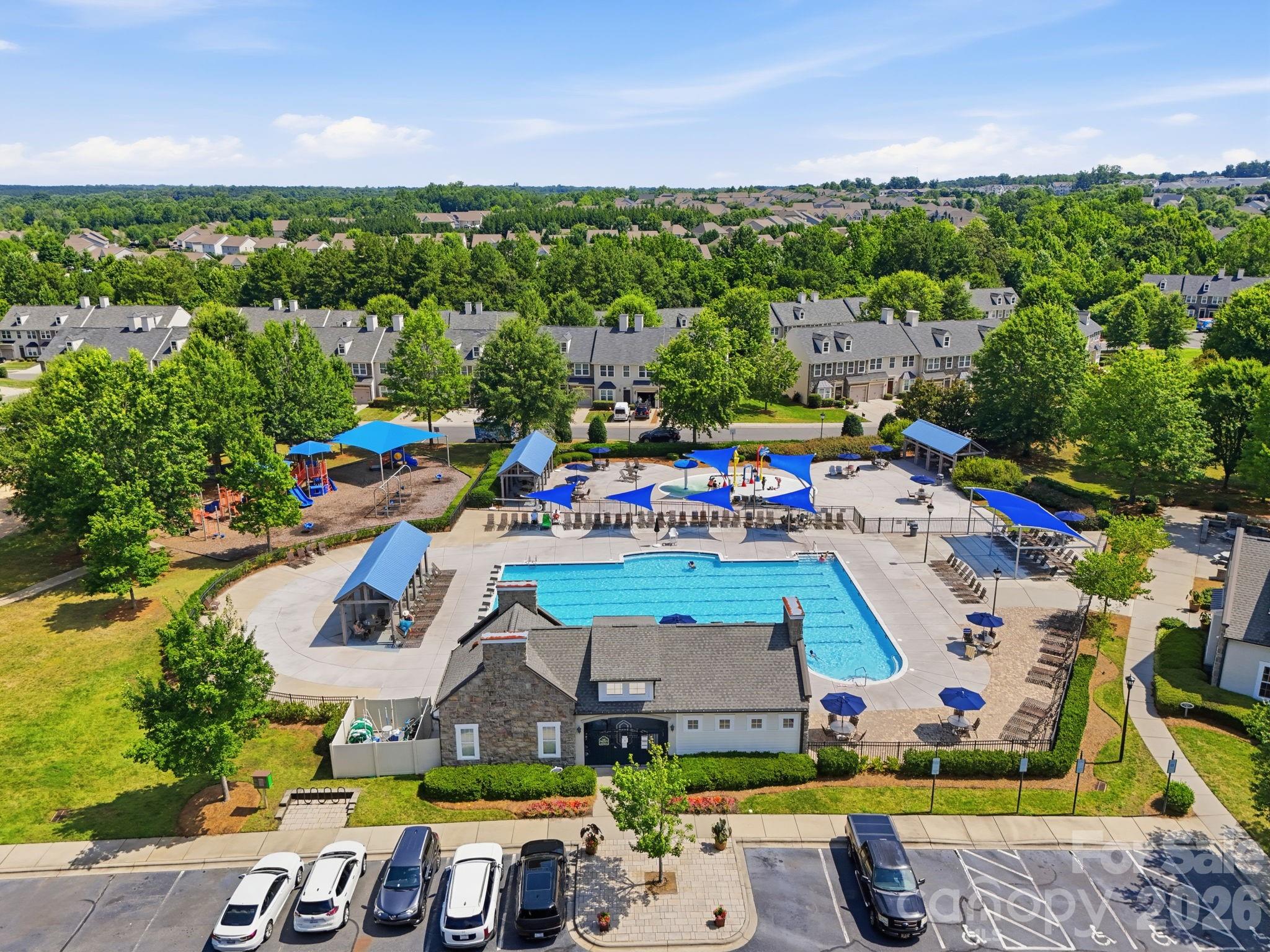 9411 Glenburn Lane — Charlotte