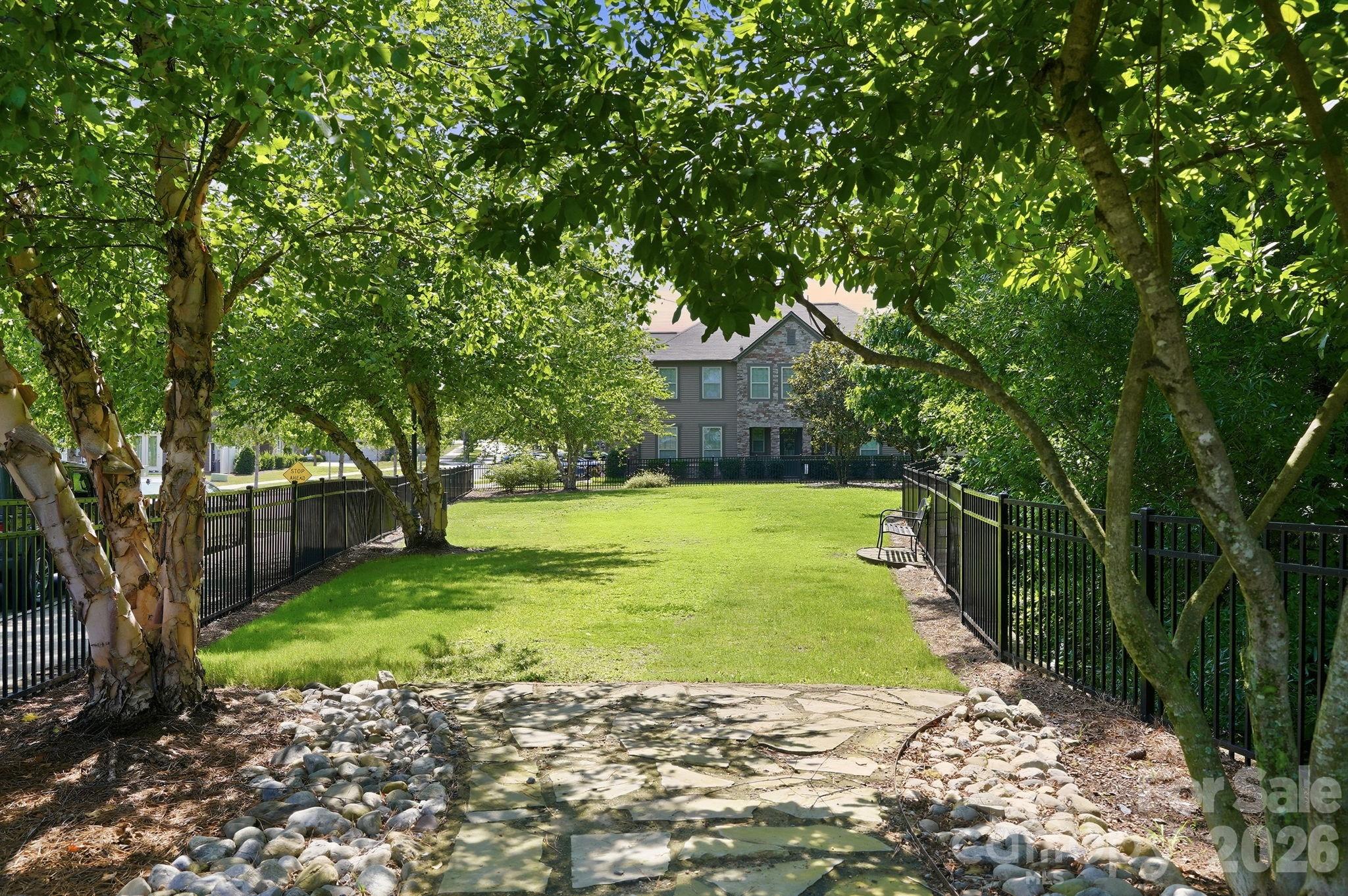 9411 Glenburn Lane — Charlotte