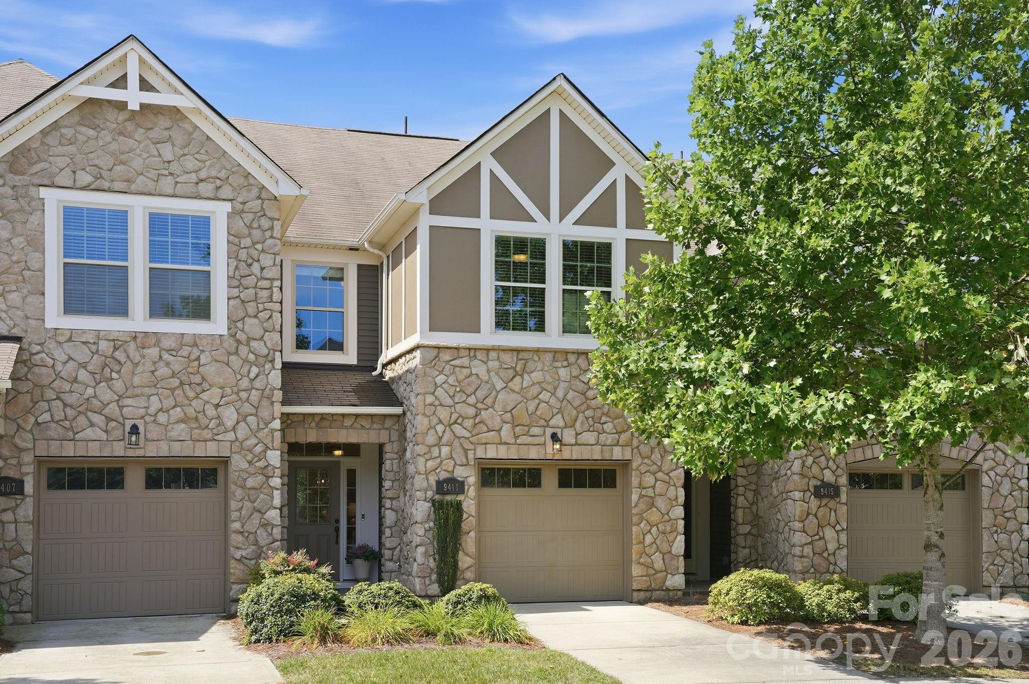 9411 Glenburn Lane — Charlotte