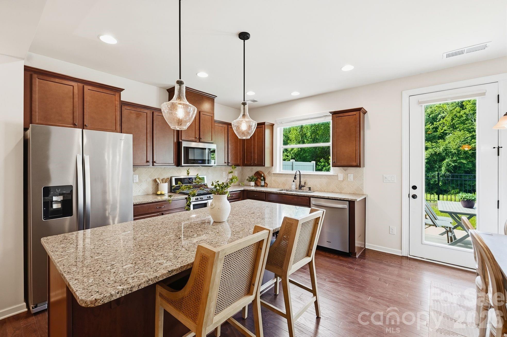 9411 Glenburn Lane — Charlotte